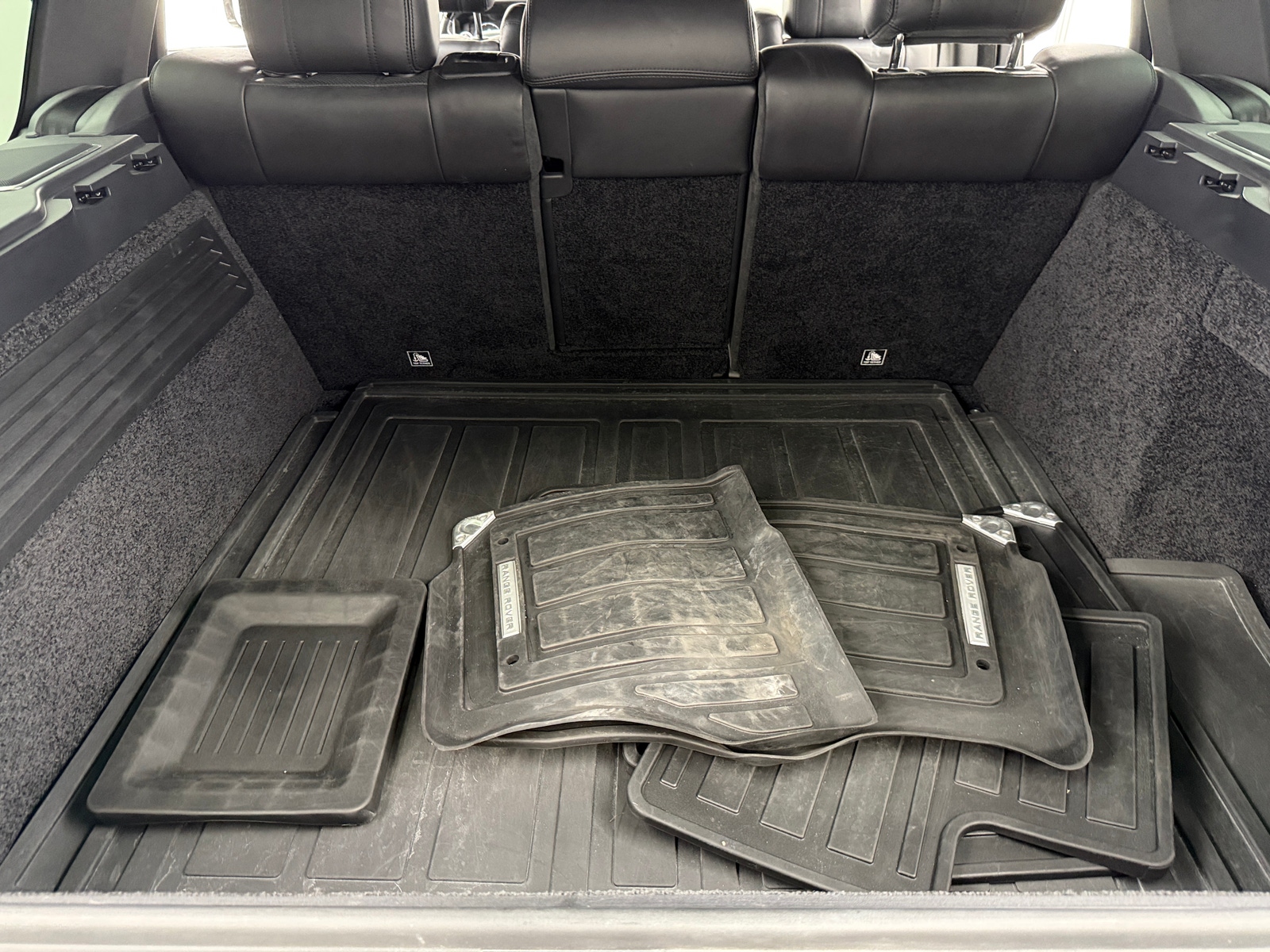 Thumbnail: 2017 Land Rover Range Rover - 6
