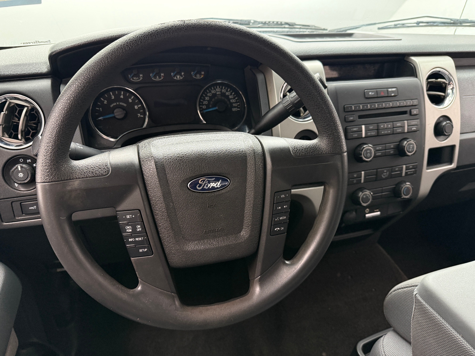 Thumbnail: 2014 Ford Econoline - 5