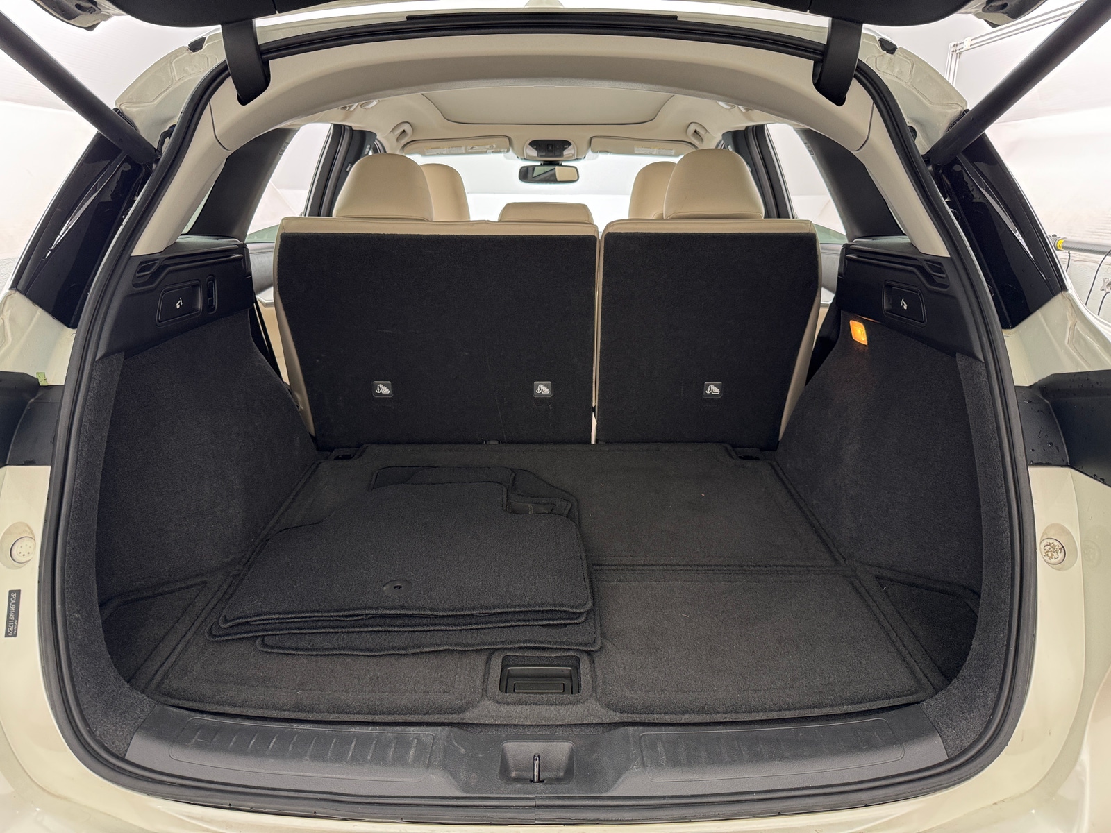 Thumbnail: 2019 INFINITI QX50 - 6