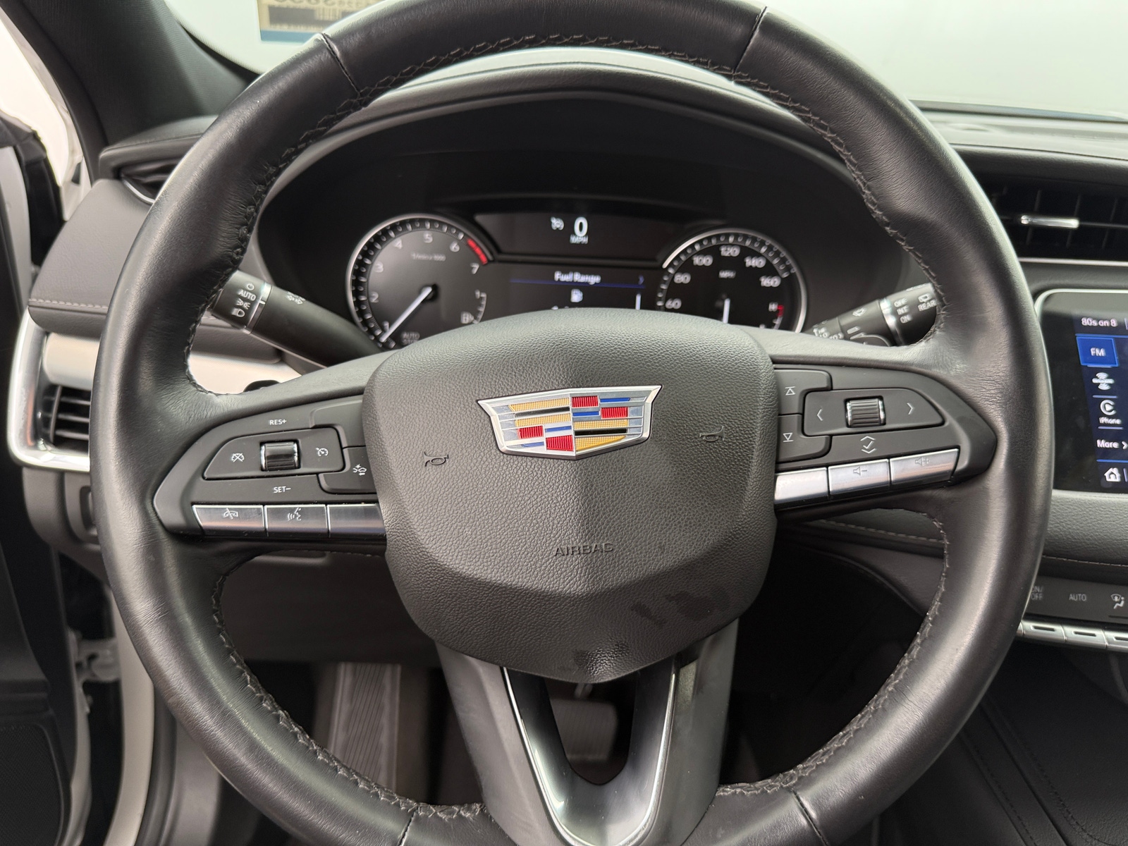 Thumbnail: 2022 Cadillac XT4 - 4
