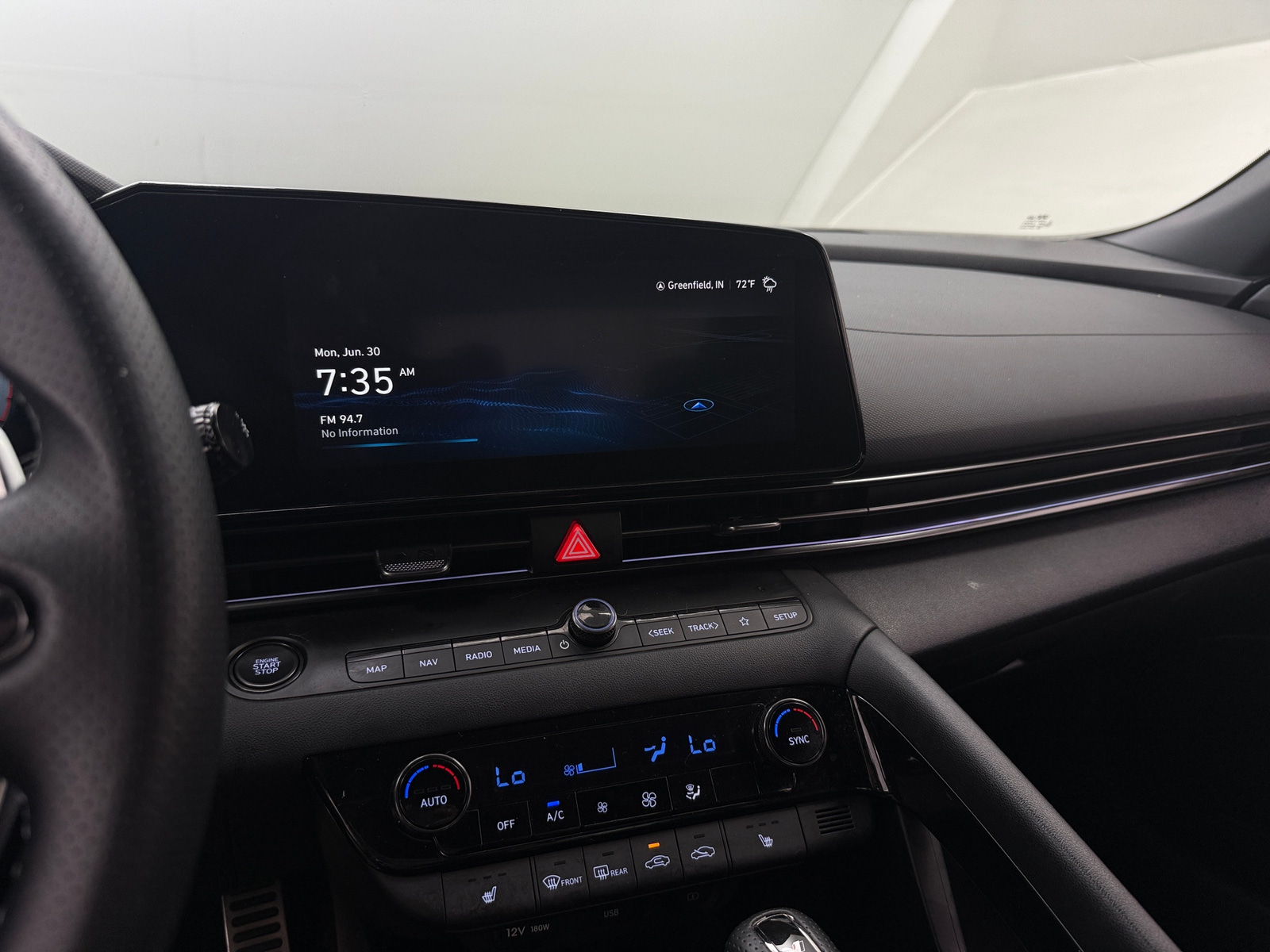 Thumbnail: 2022 Hyundai Elantra - 3