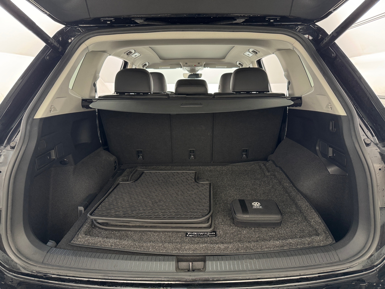 Thumbnail: 2022 Volkswagen Tiguan - 6