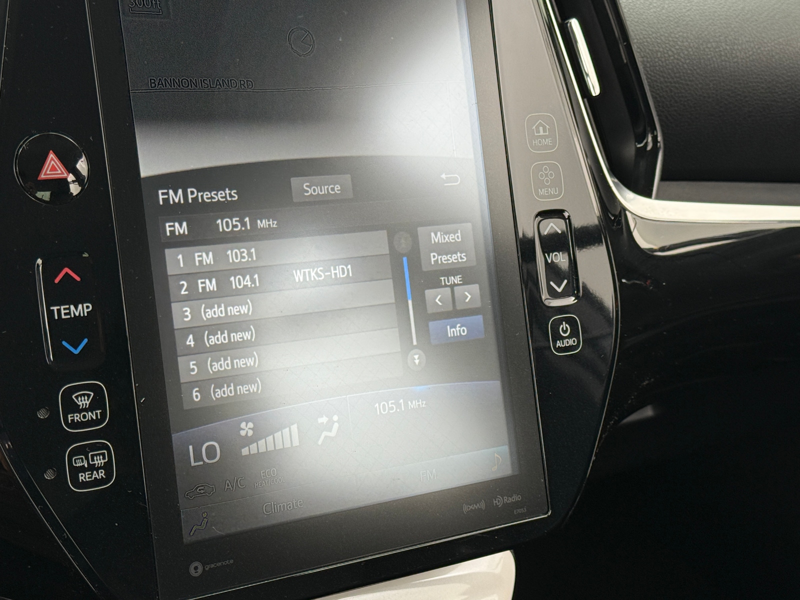 Thumbnail: 2018 Toyota Prius - 3