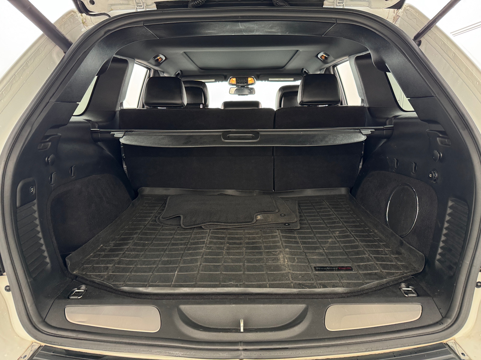 Thumbnail: 2014 Jeep Grand Cherokee - 6