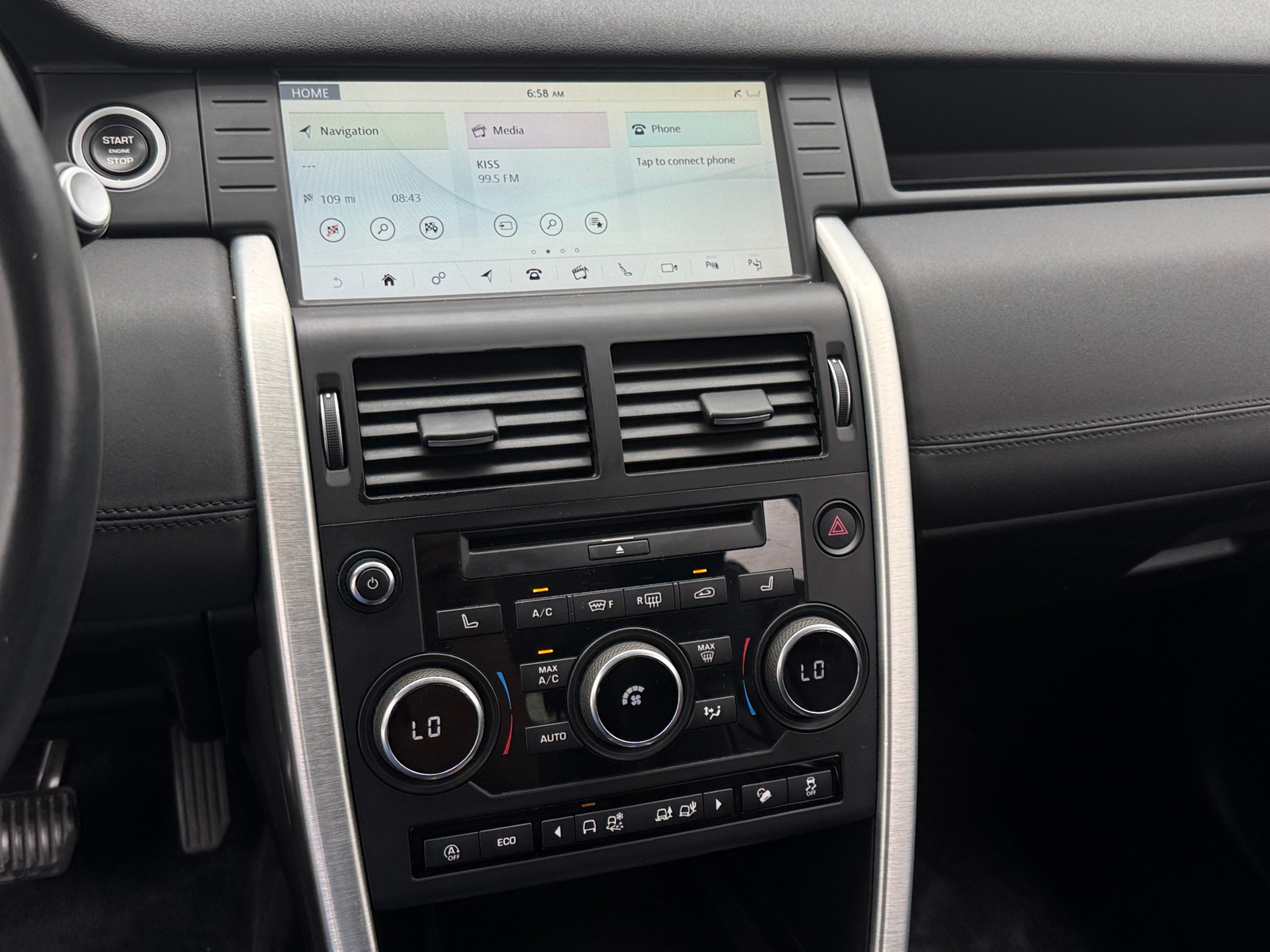 Thumbnail: 2018 Land Rover Discovery Sport - 3