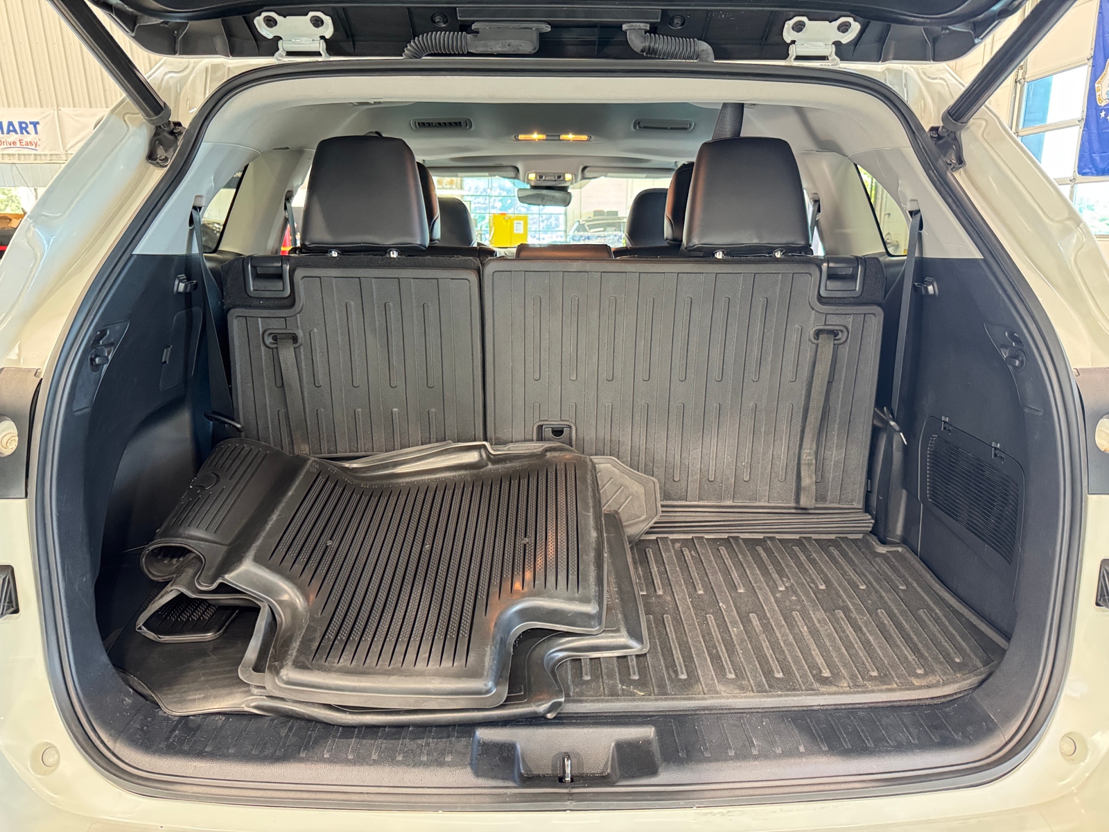 Thumbnail: 2021 Toyota Highlander - 6