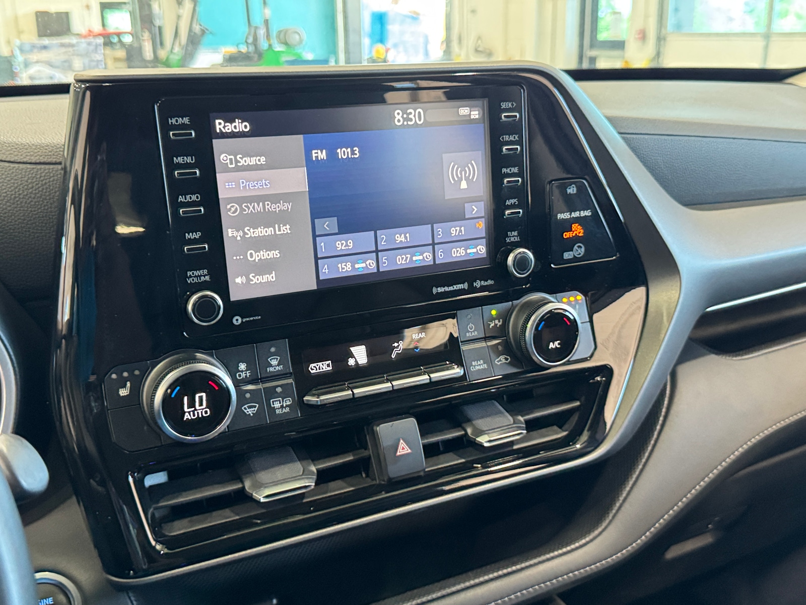 Thumbnail: 2021 Toyota Highlander - 3