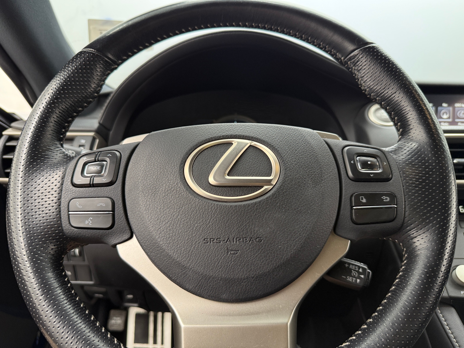 Thumbnail: 2016 Lexus RC - 3