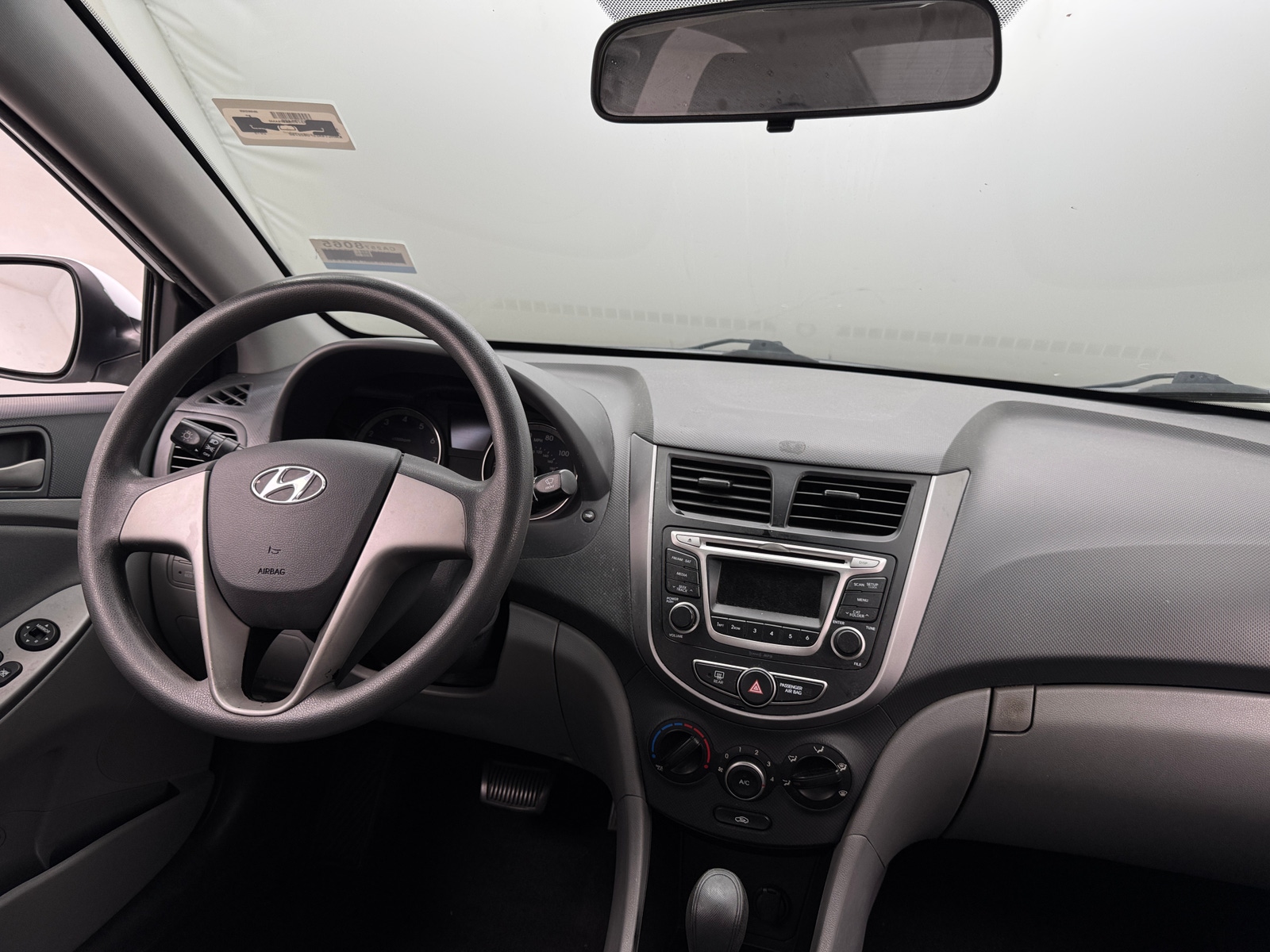 Thumbnail: 2015 Hyundai Accent - 3
