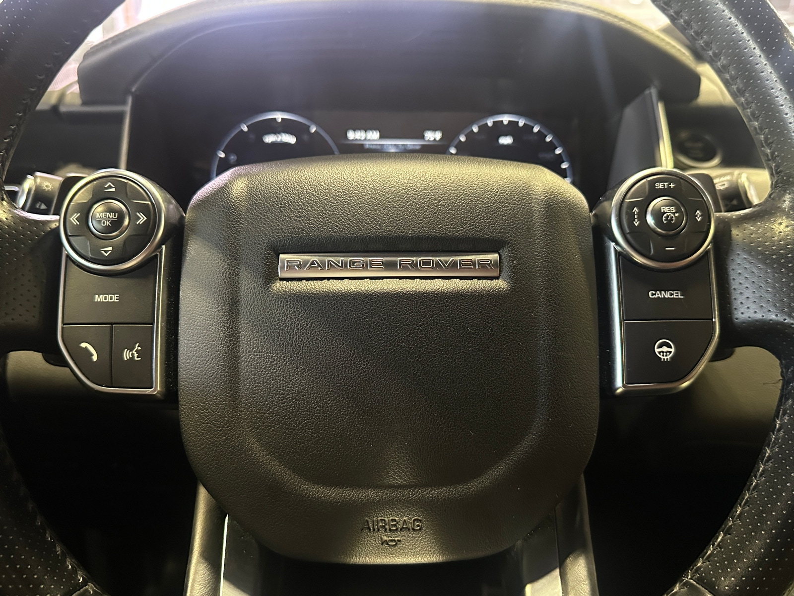 Thumbnail: 2016 Land Rover Range Rover Sport - 4