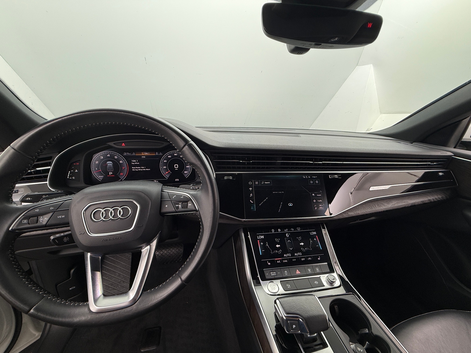 Thumbnail: 2020 Audi Q8 - 2