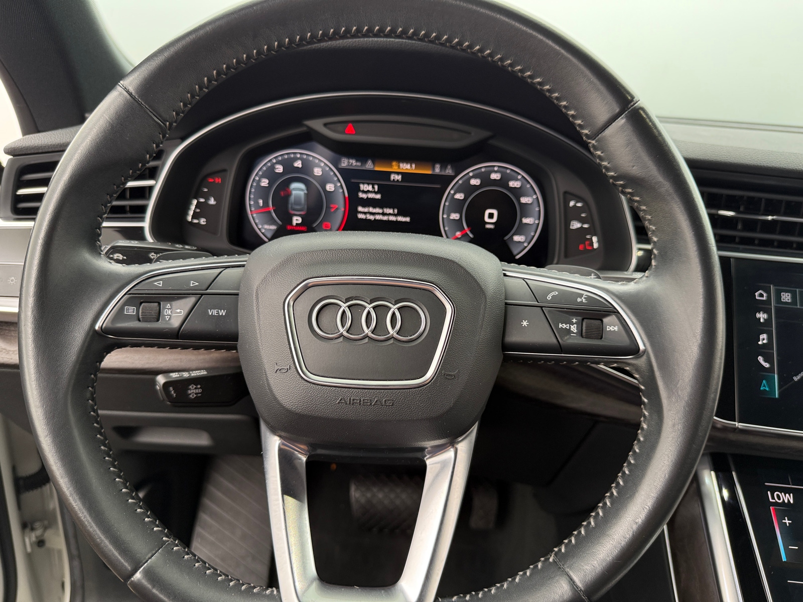 Thumbnail: 2020 Audi Q8 - 4
