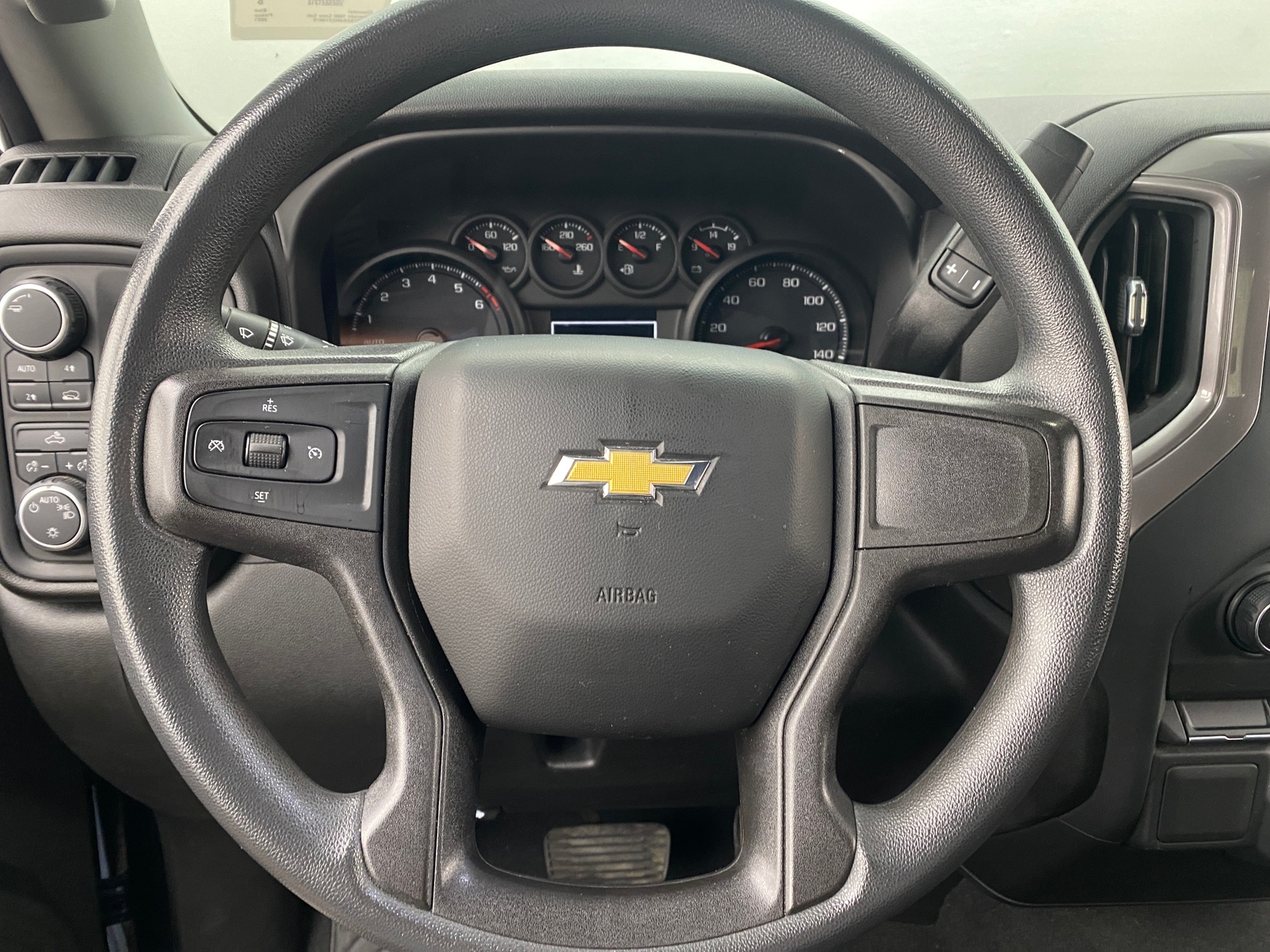 Thumbnail: 2021 Chevrolet Silverado 1500 - 5