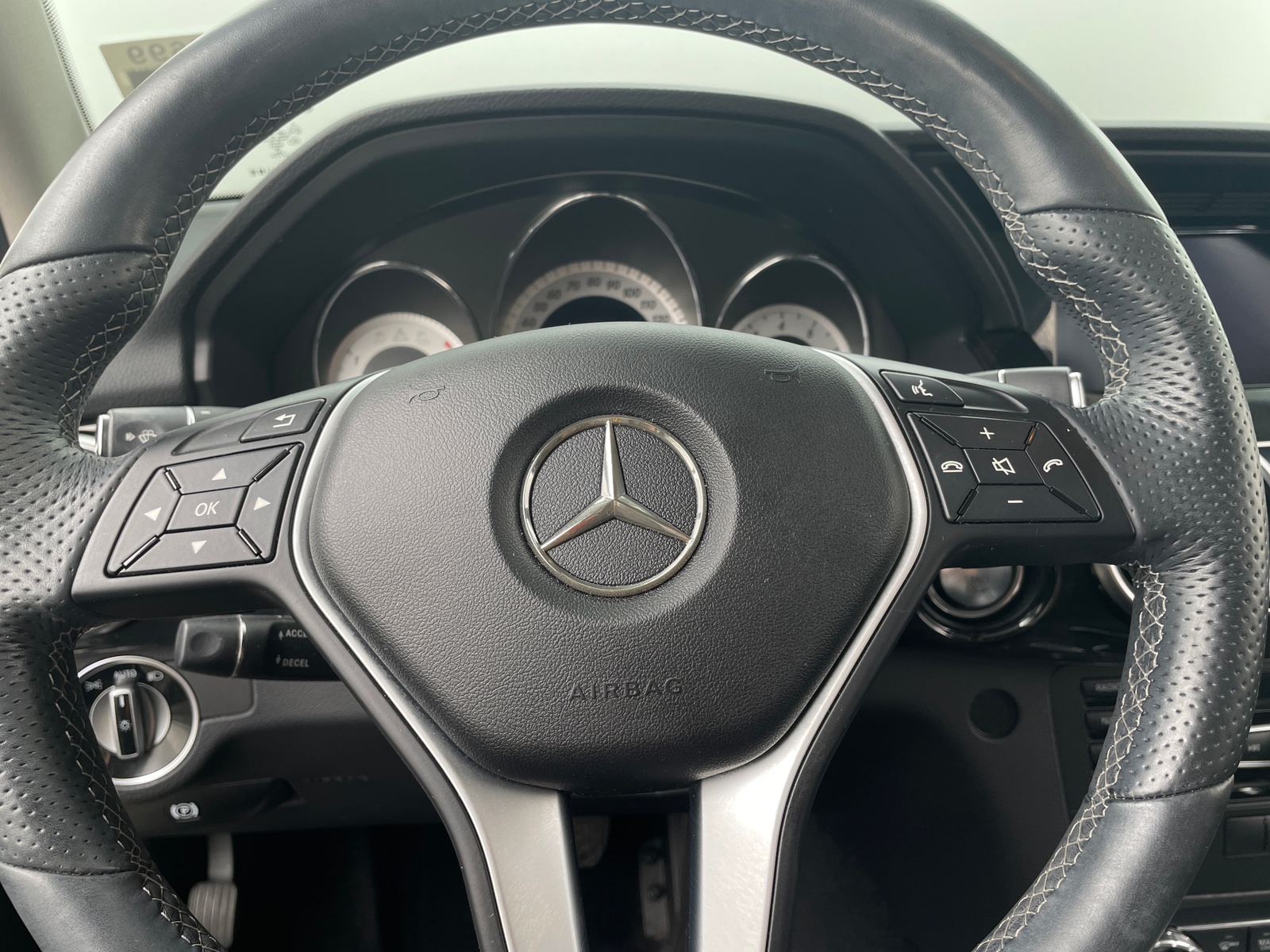 Thumbnail: 2015 Mercedes-Benz GLK - 4