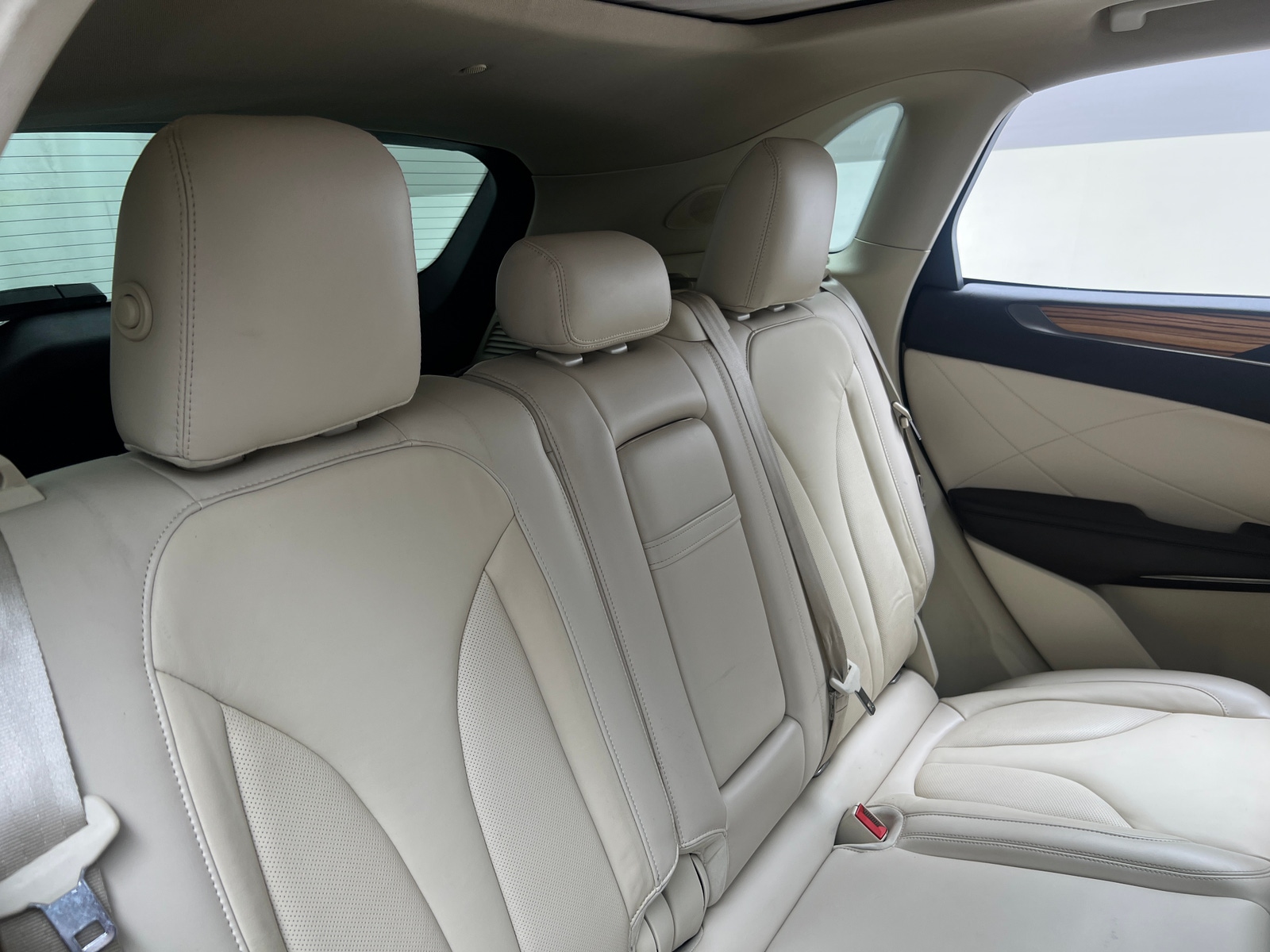Thumbnail: 2015 Lincoln MKC - 5
