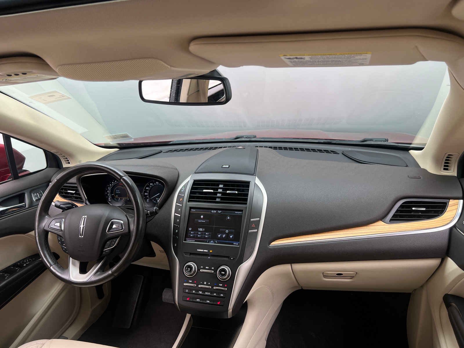Thumbnail: 2015 Lincoln MKC - 2