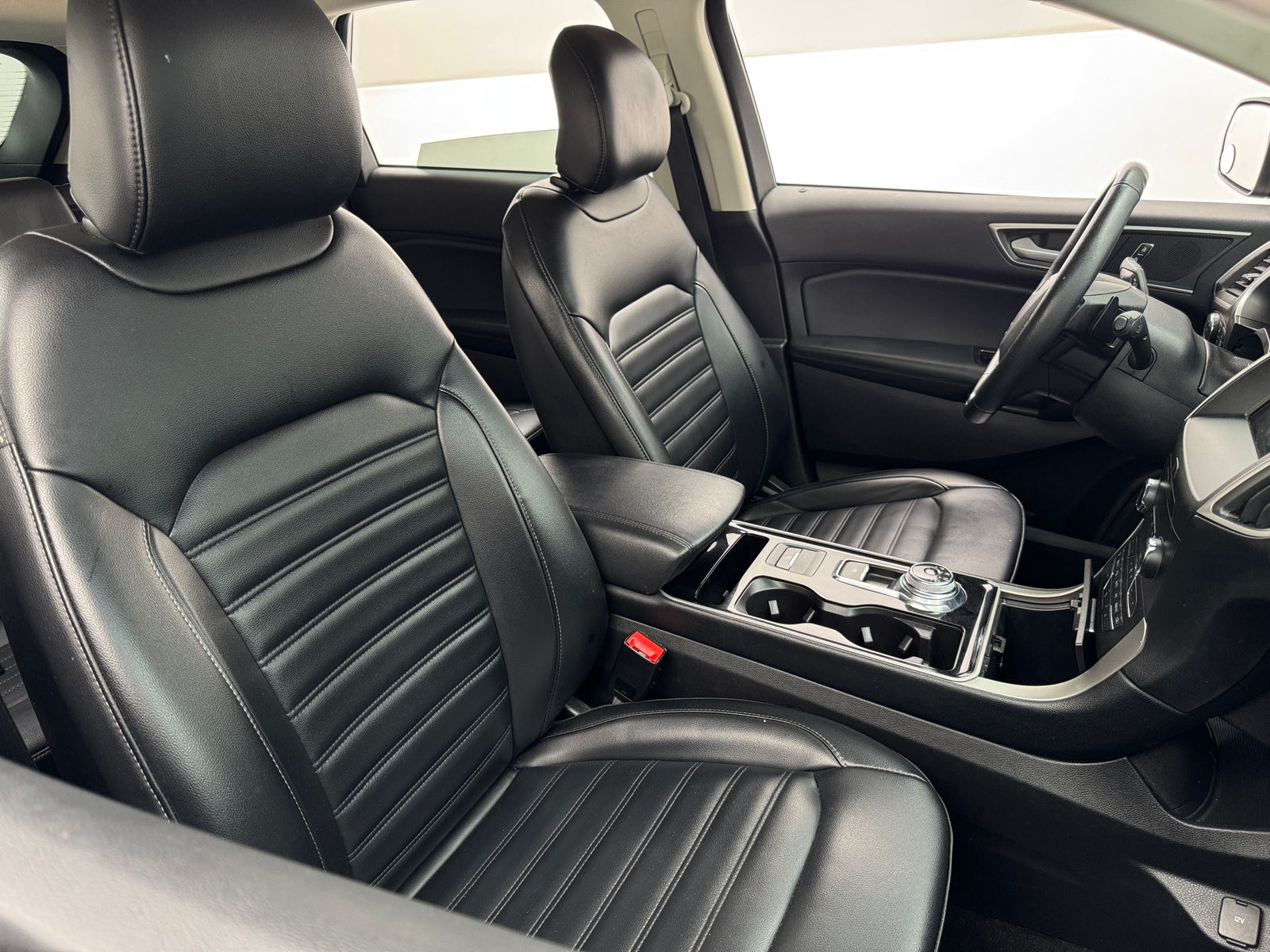 Thumbnail: 2019 Ford Edge - 2