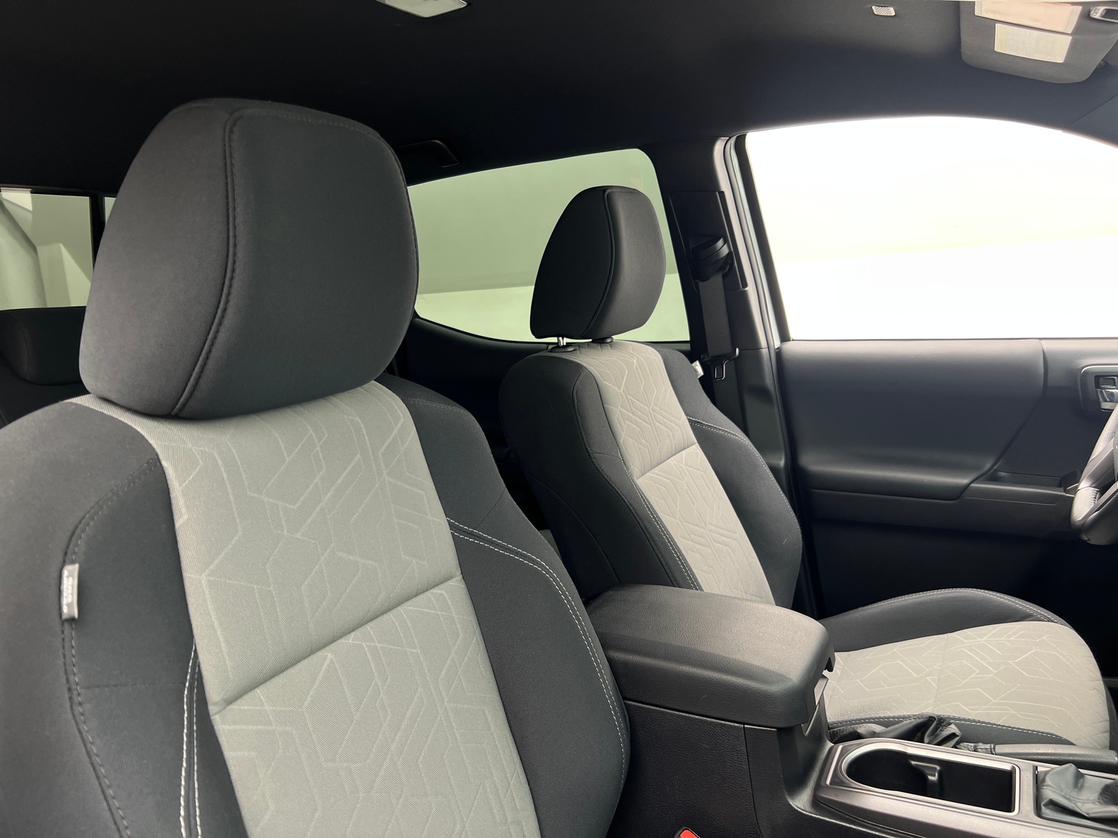 Thumbnail: 2020 Toyota Tacoma - 2