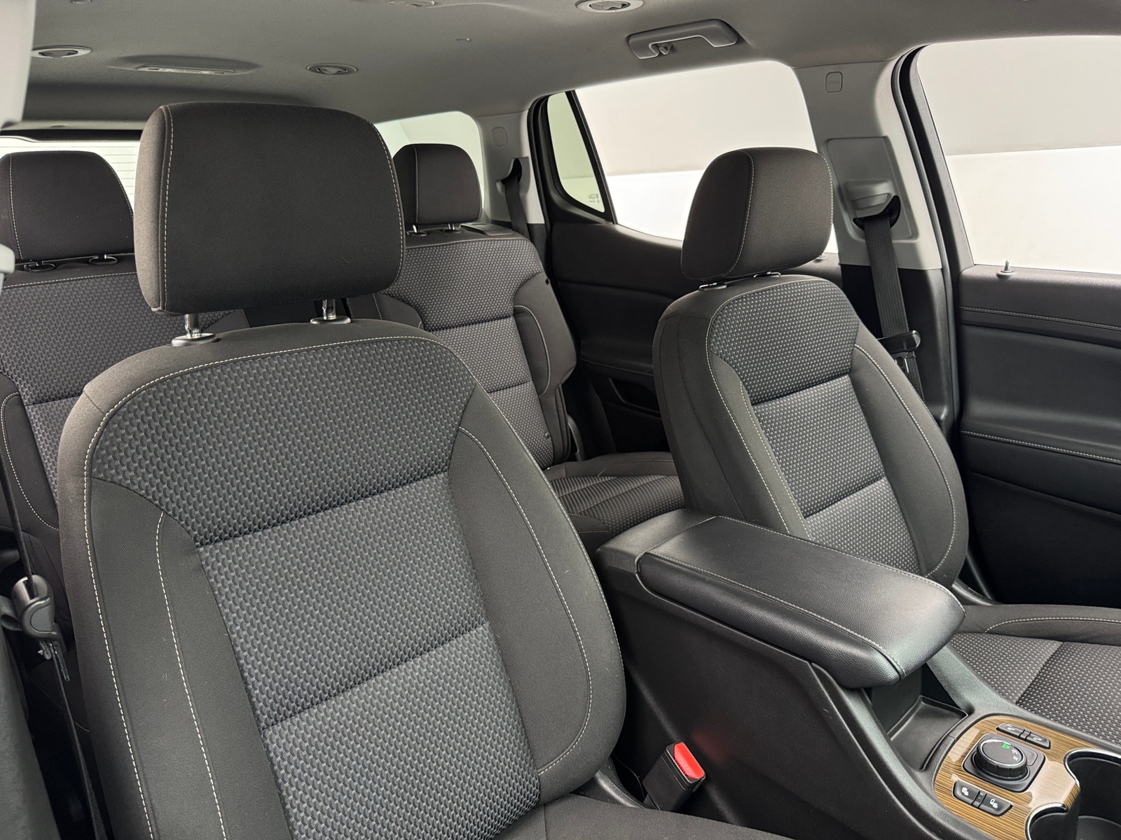 Thumbnail: 2022 GMC Acadia - 2