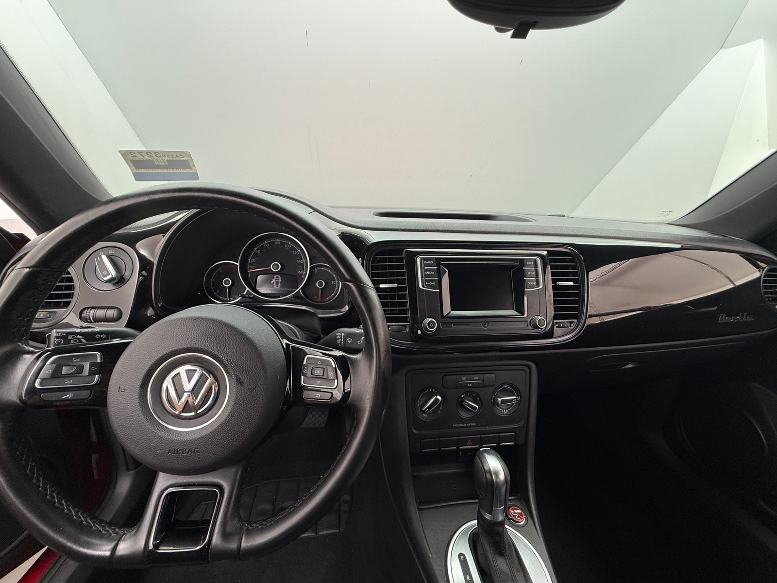 Thumbnail: 2019 Volkswagen Beetle - 3