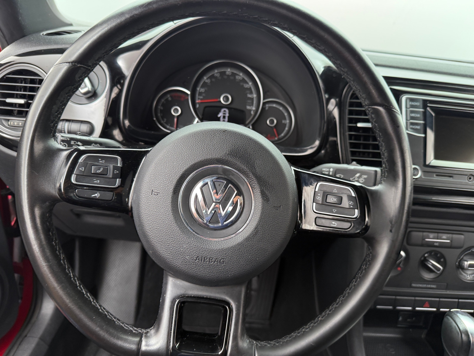 Thumbnail: 2019 Volkswagen Beetle - 5