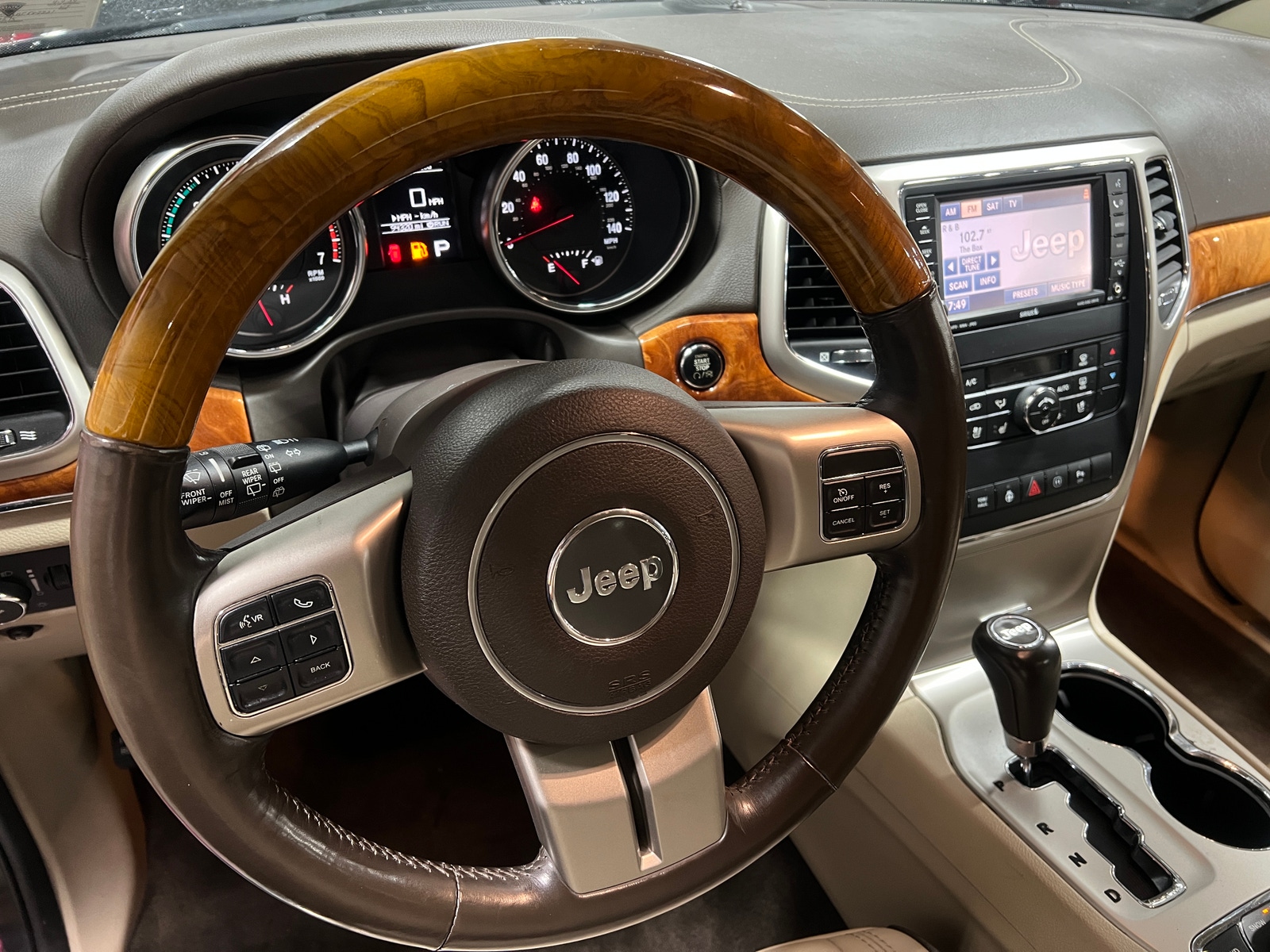 Thumbnail: 2011 Jeep Grand Cherokee - 5