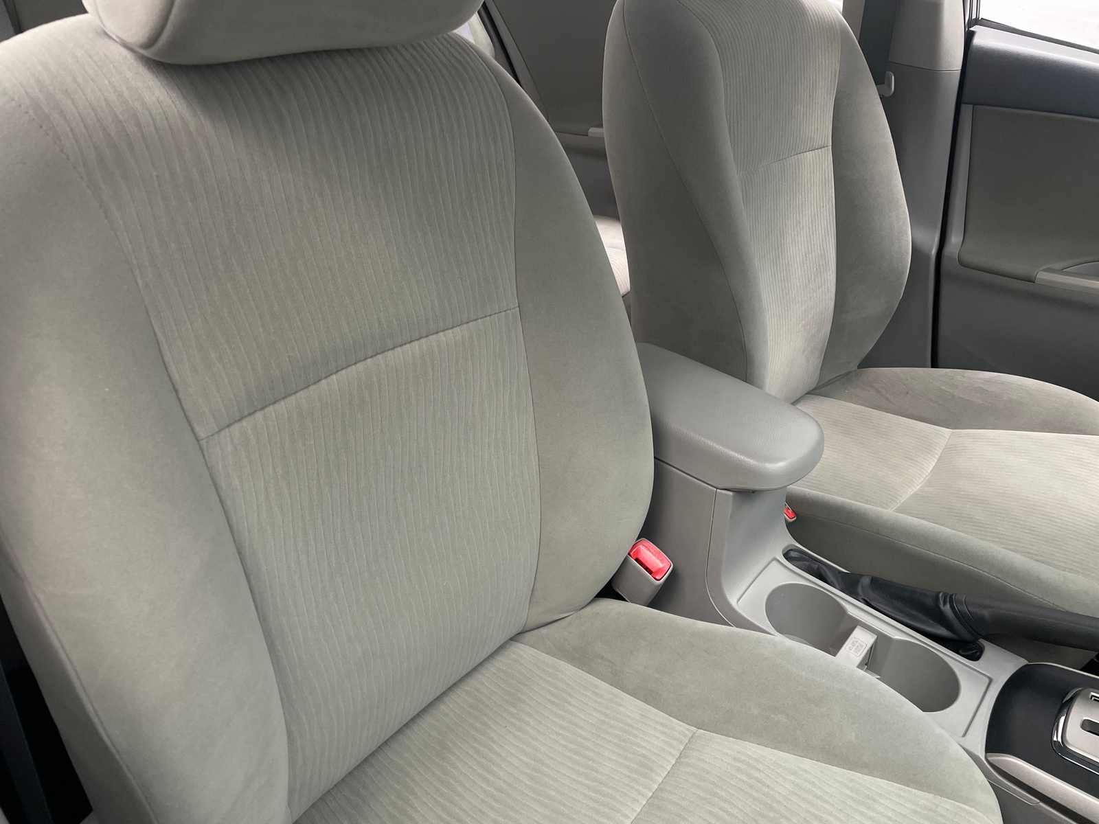 Thumbnail: 2010 Toyota Corolla - 2
