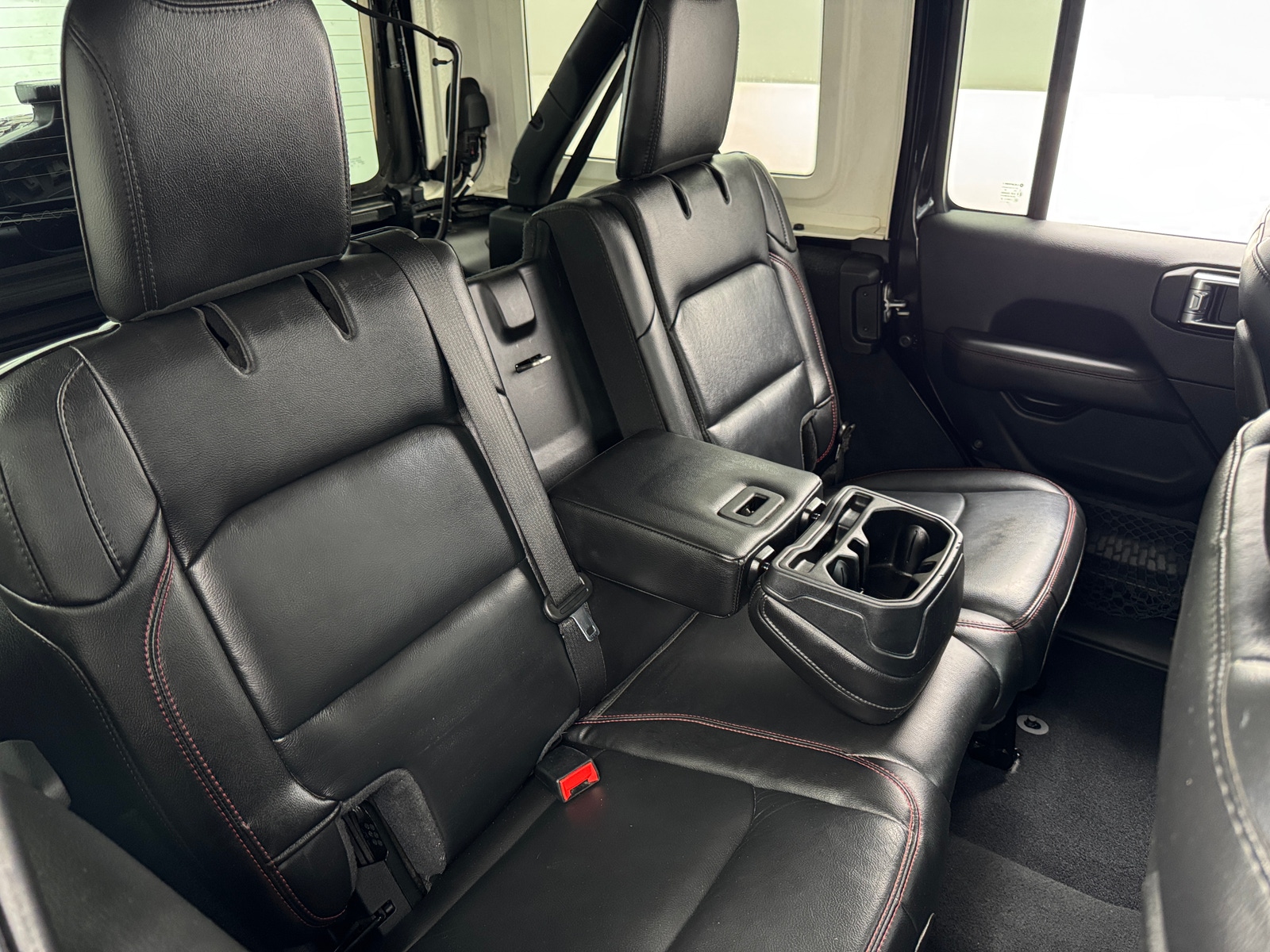 Thumbnail: 2020 Jeep Wrangler - 5