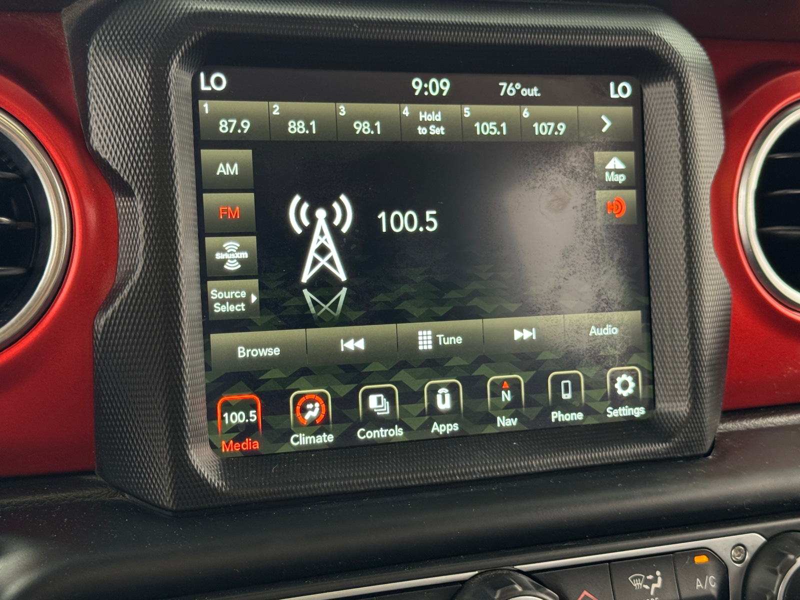 Thumbnail: 2020 Jeep Wrangler - 3