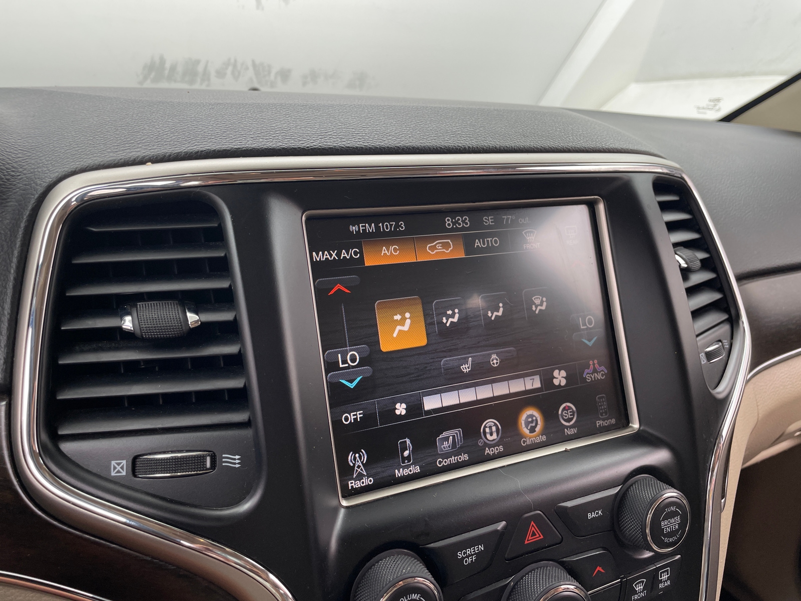Thumbnail: 2014 Jeep Grand Cherokee - 3