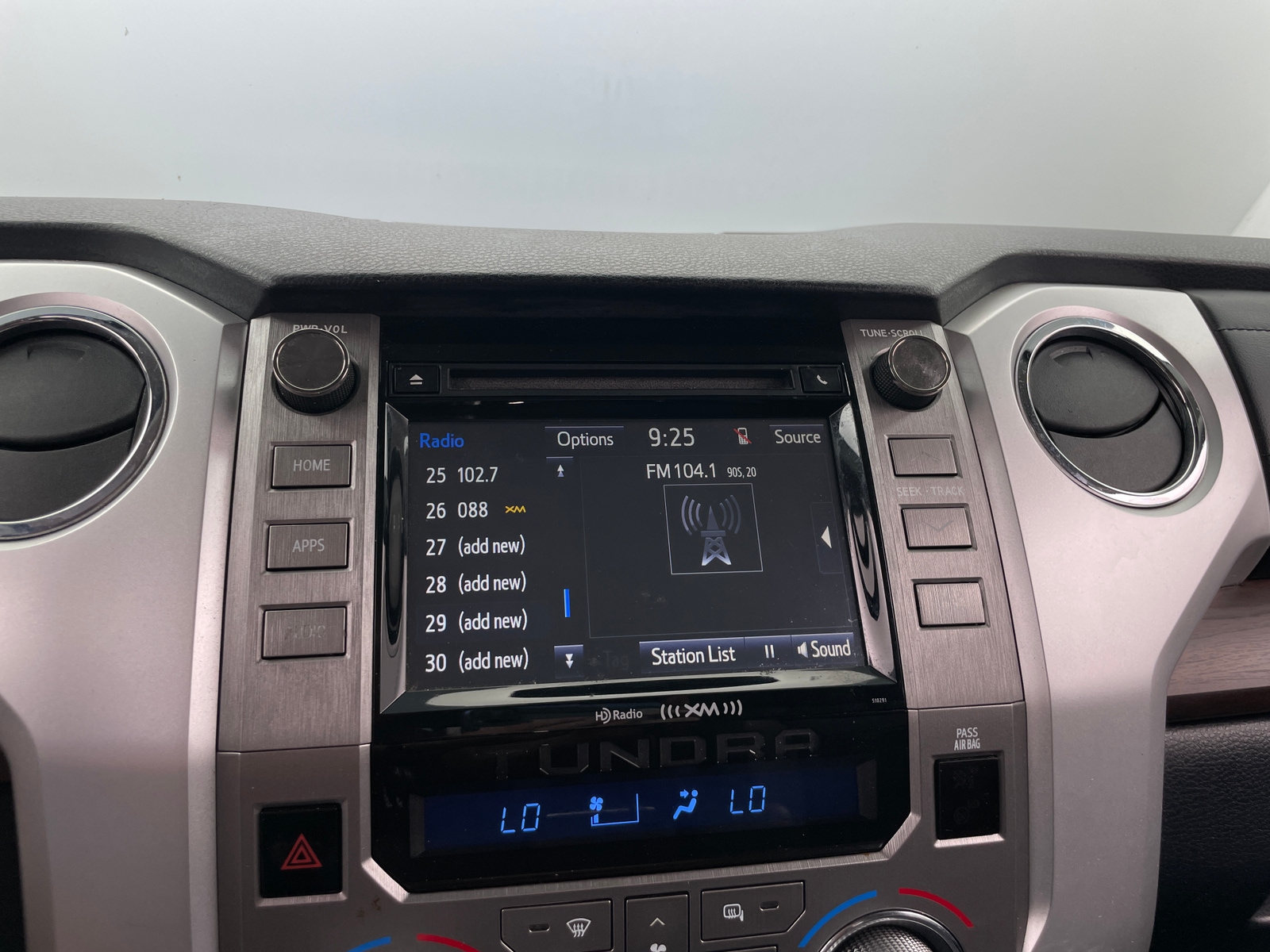 Thumbnail: 2018 Toyota Tundra - 3