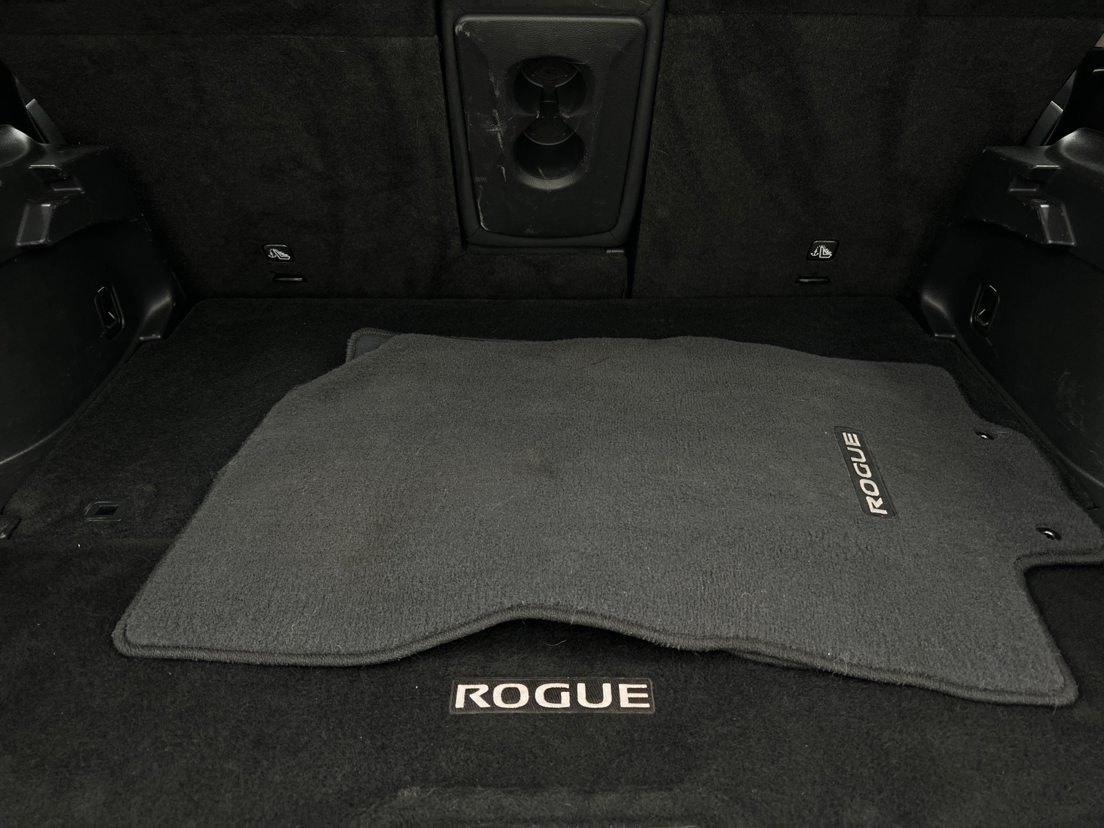 Thumbnail: 2017 Nissan Rogue - 7