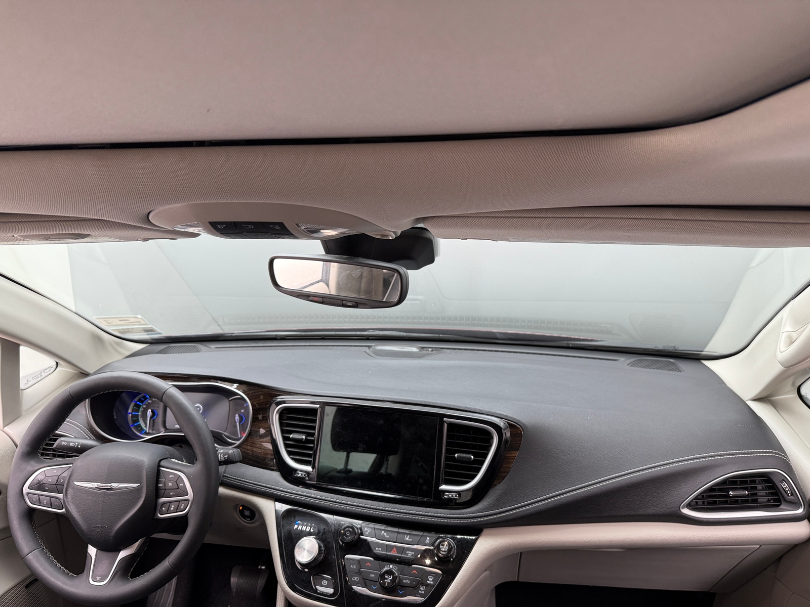 Thumbnail: 2023 Chrysler Pacifica - 2