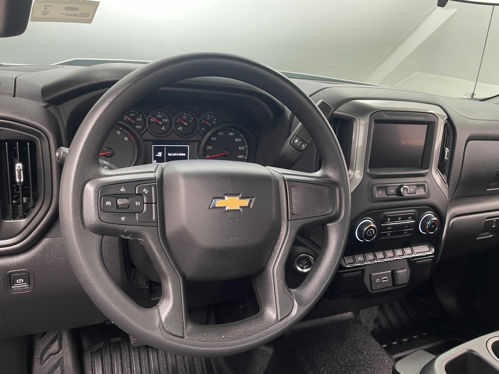 Thumbnail: 2024 Chevrolet Silverado 1500 - 4