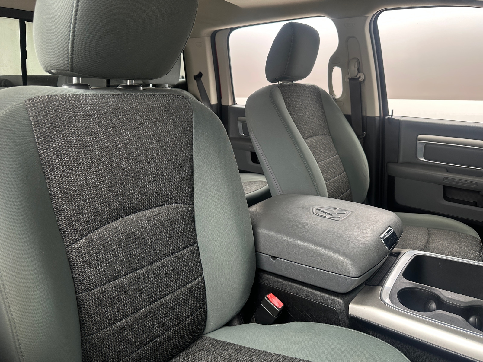 Thumbnail: 2019 RAM 1500 Classic - 2