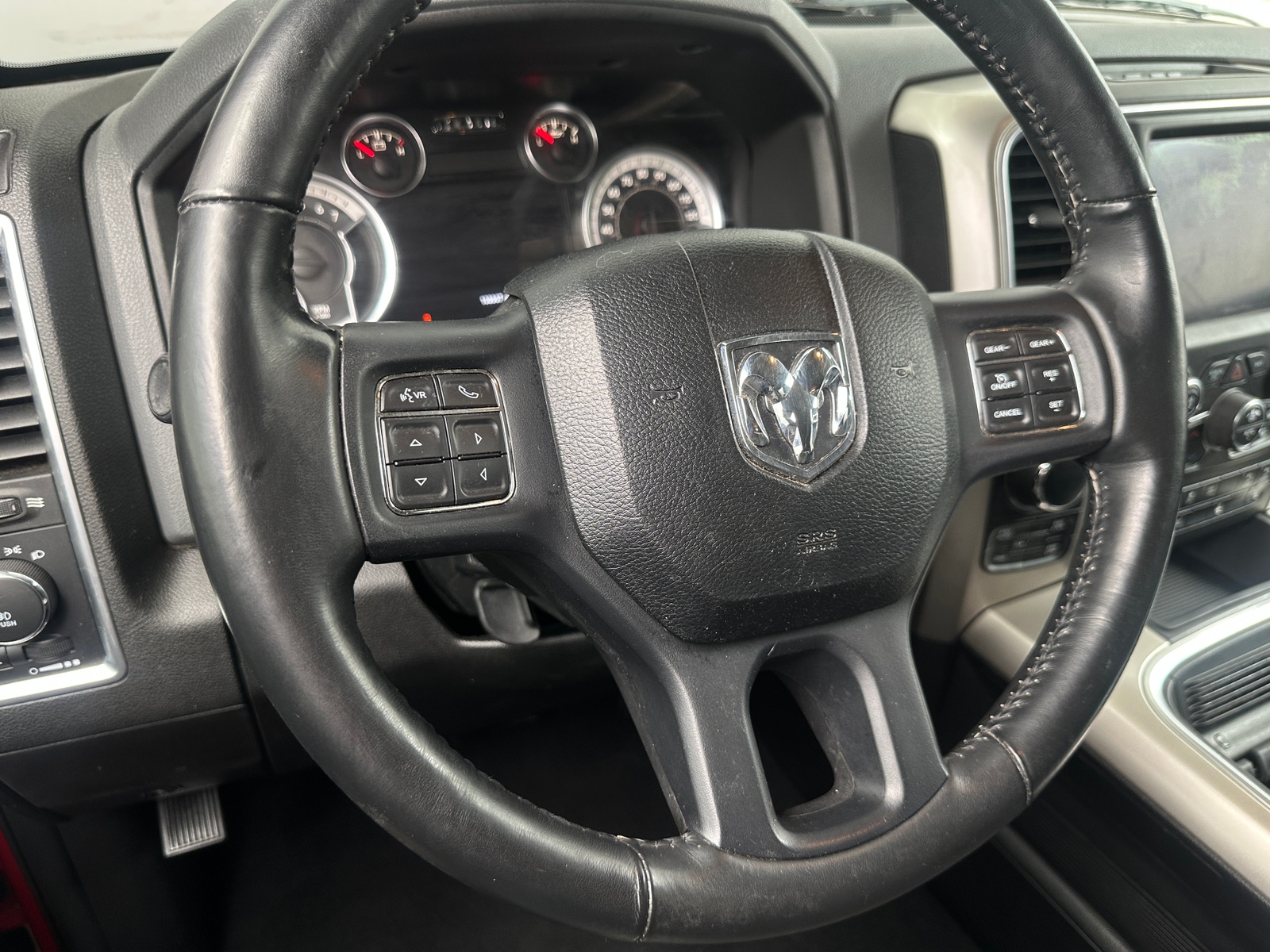 Thumbnail: 2019 RAM 1500 Classic - 5