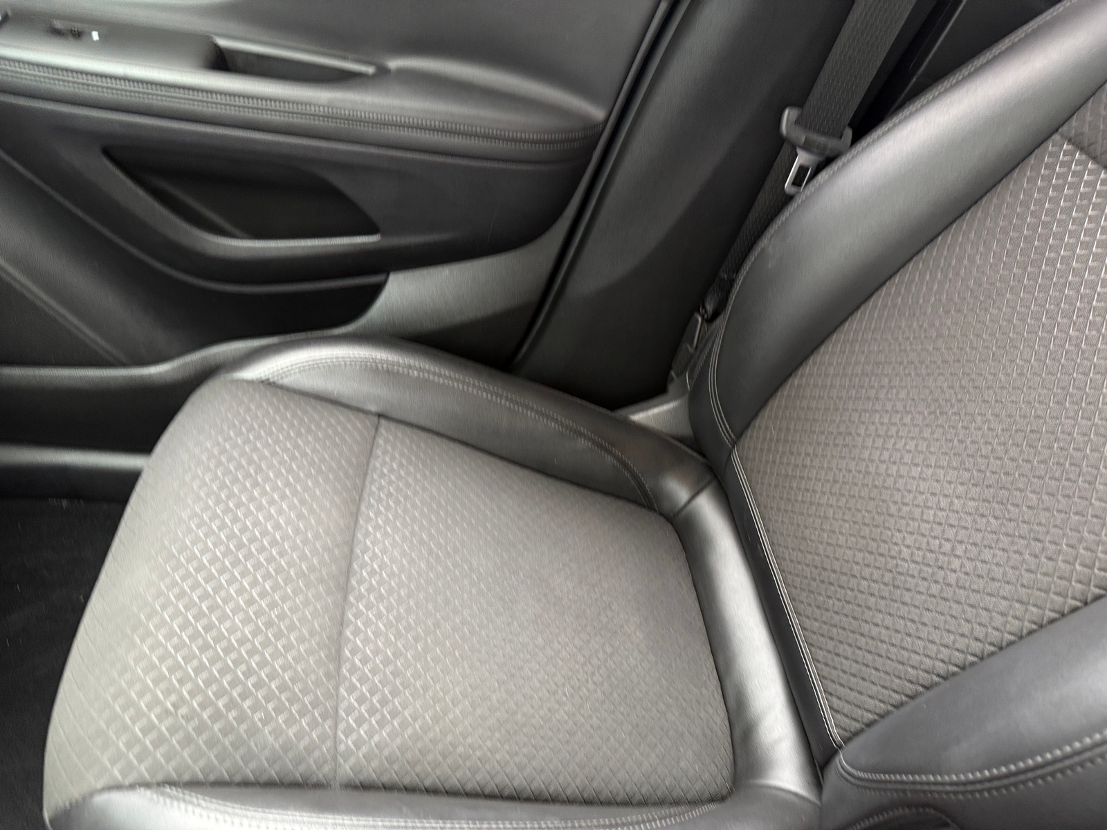 Thumbnail: 2018 Buick Encore - 2
