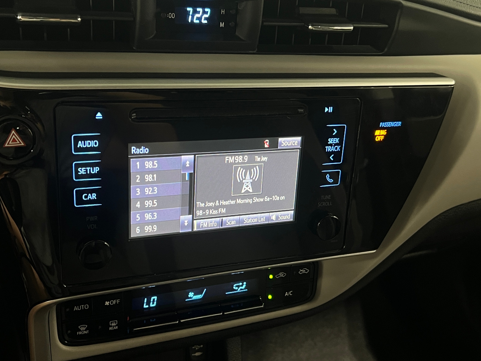 Thumbnail: 2019 Toyota Corolla - 4