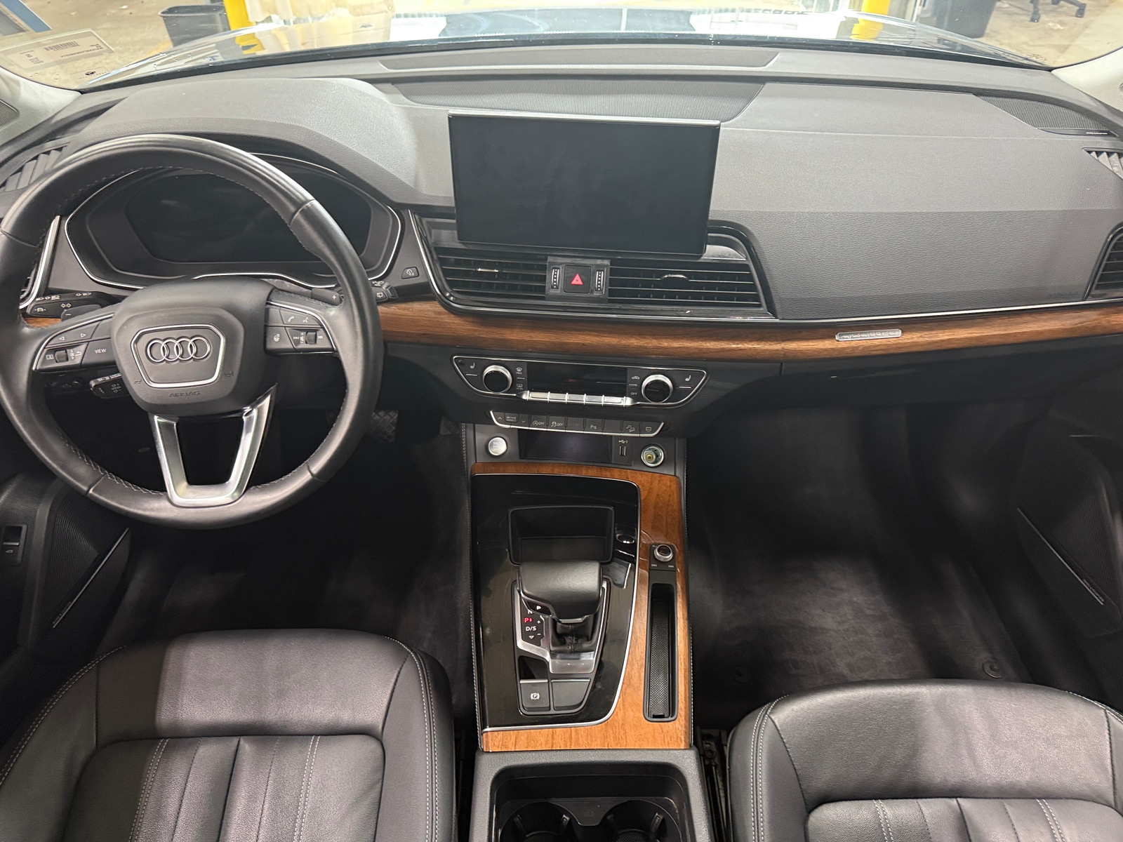 Thumbnail: 2022 Audi Q5 - 2
