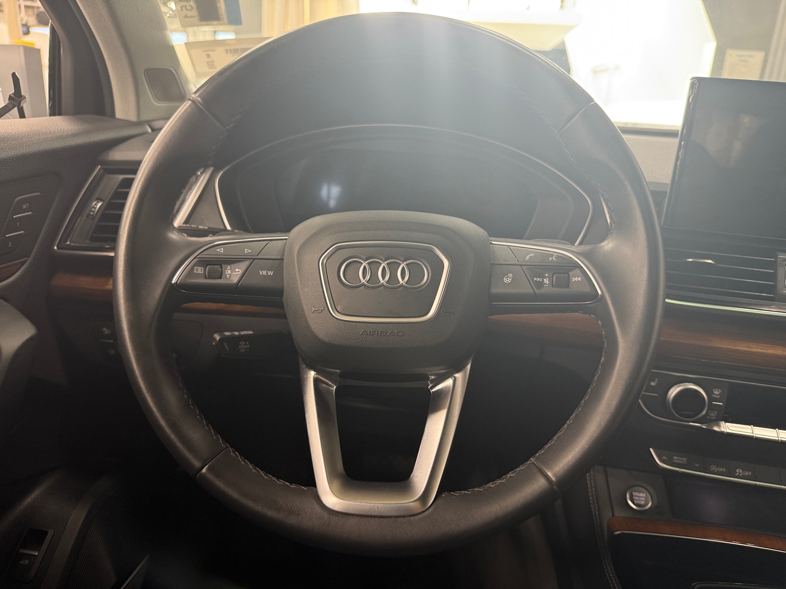 Thumbnail: 2022 Audi Q5 - 4