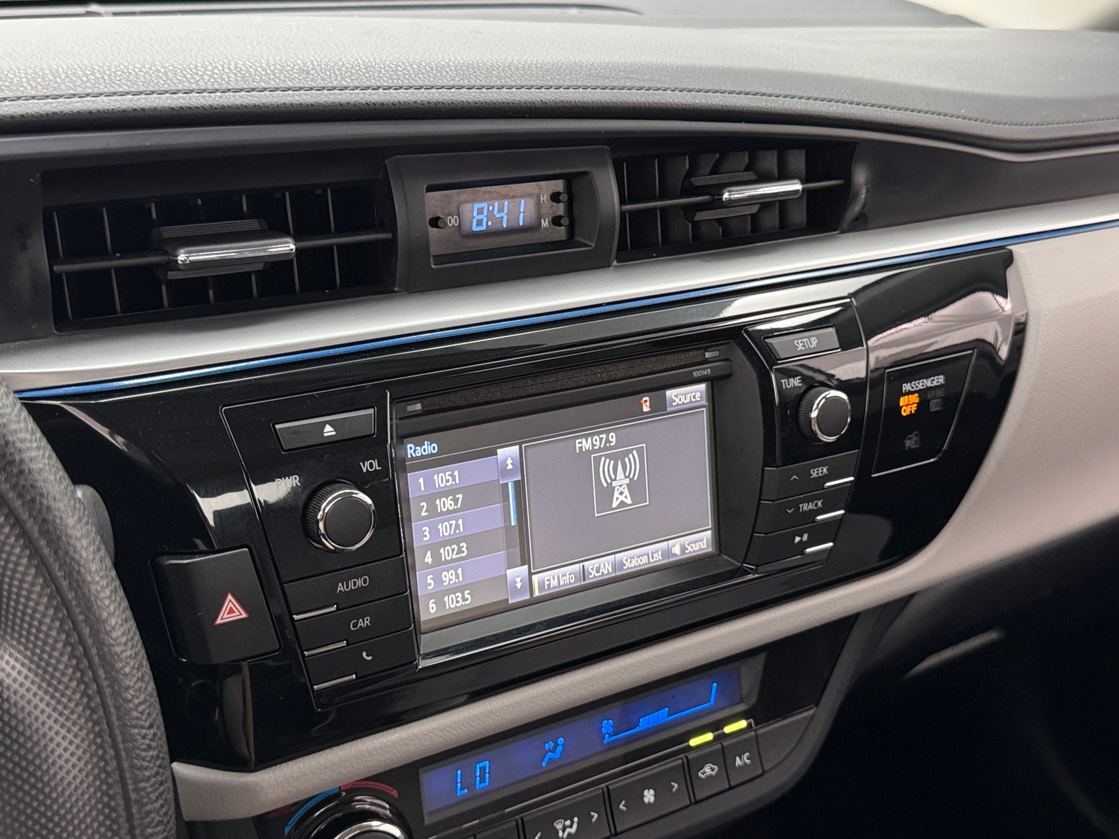 Thumbnail: 2014 Toyota Corolla - 4