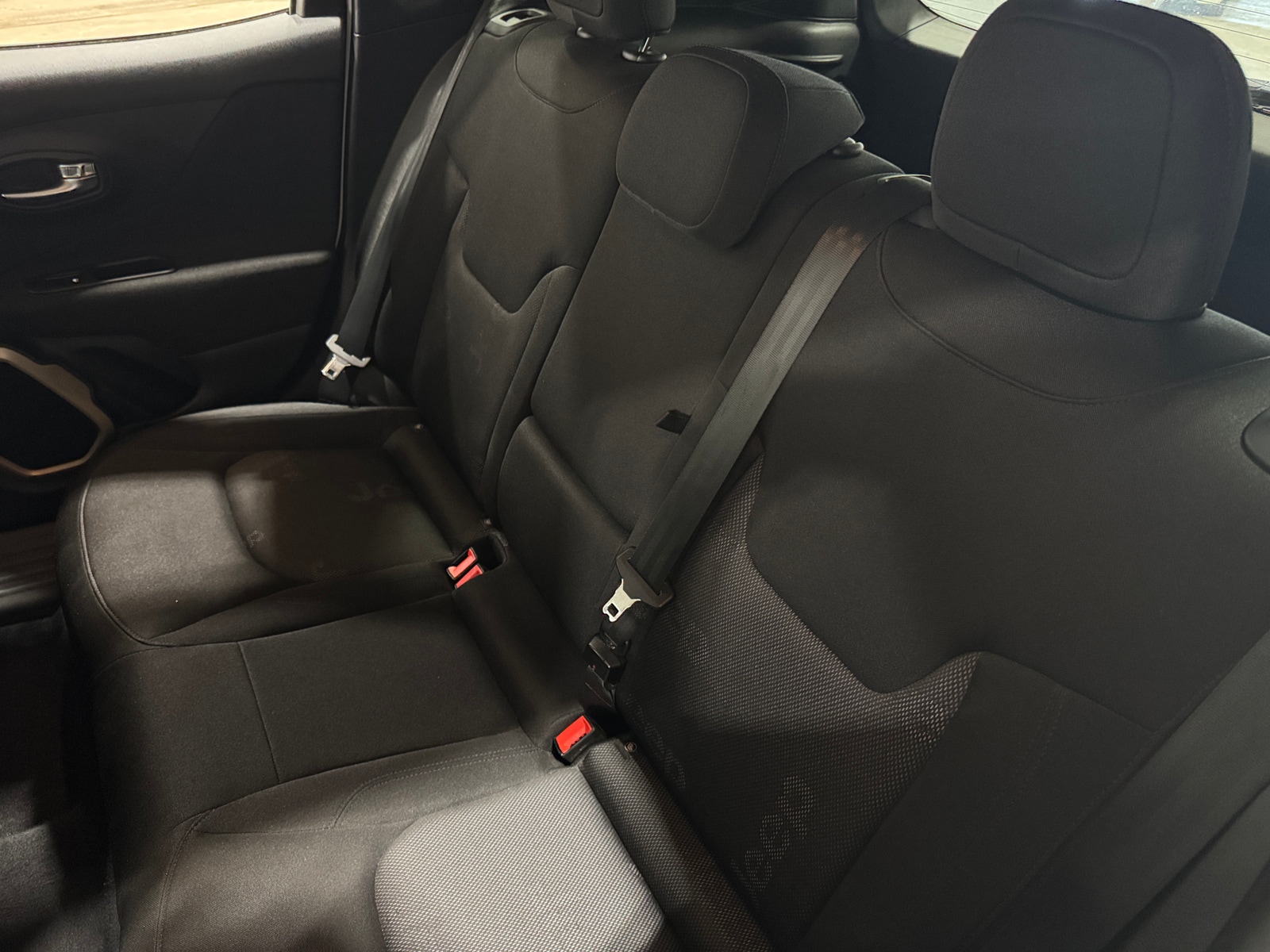 Thumbnail: 2016 Jeep Renegade - 6