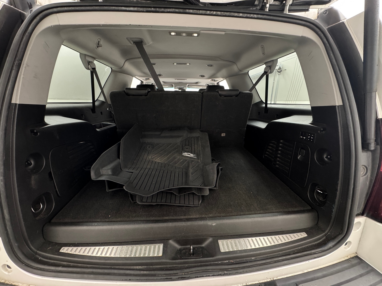 Thumbnail: 2019 Chevrolet Suburban - 6