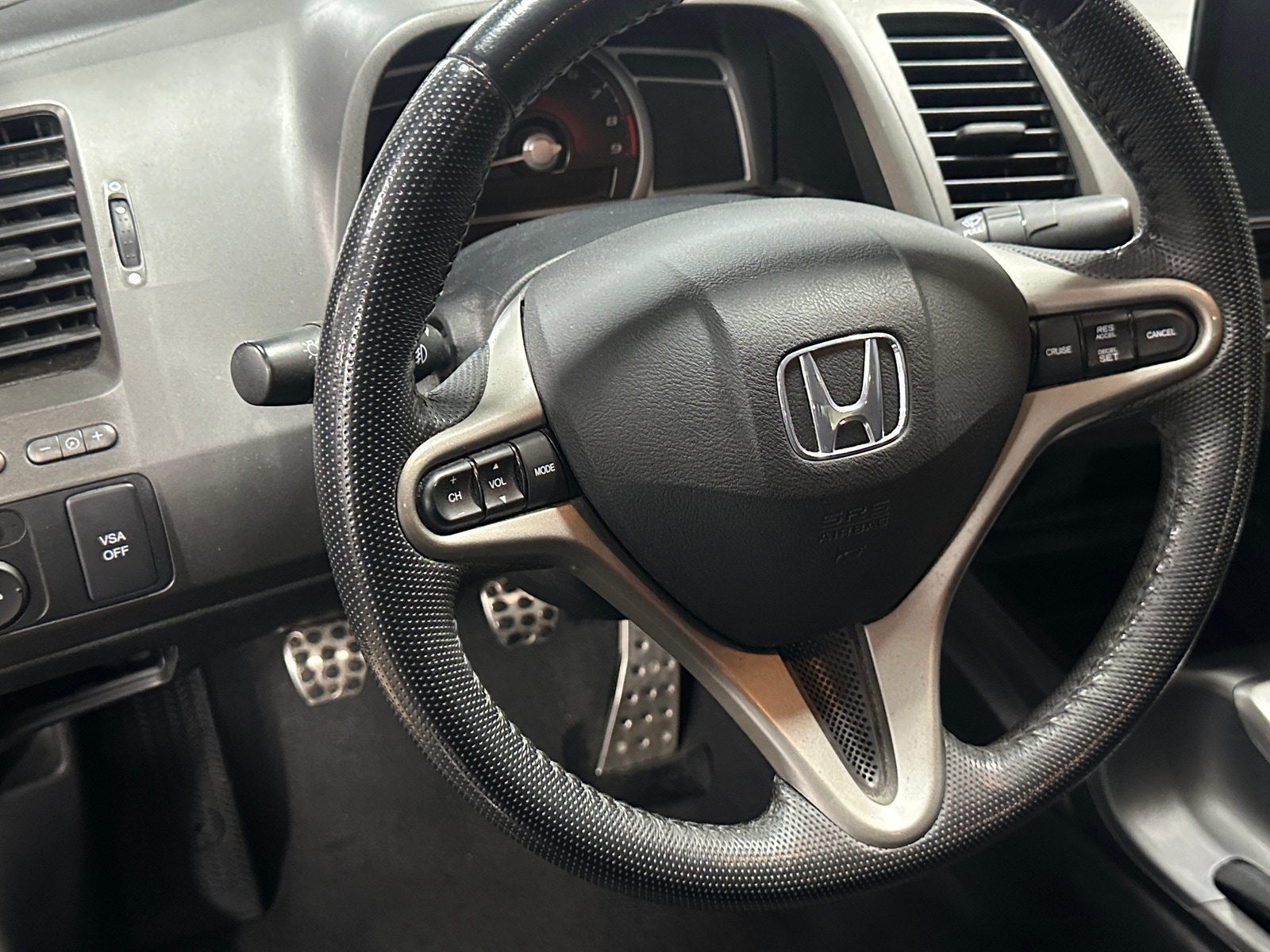 Thumbnail: 2011 Honda Civic - 4