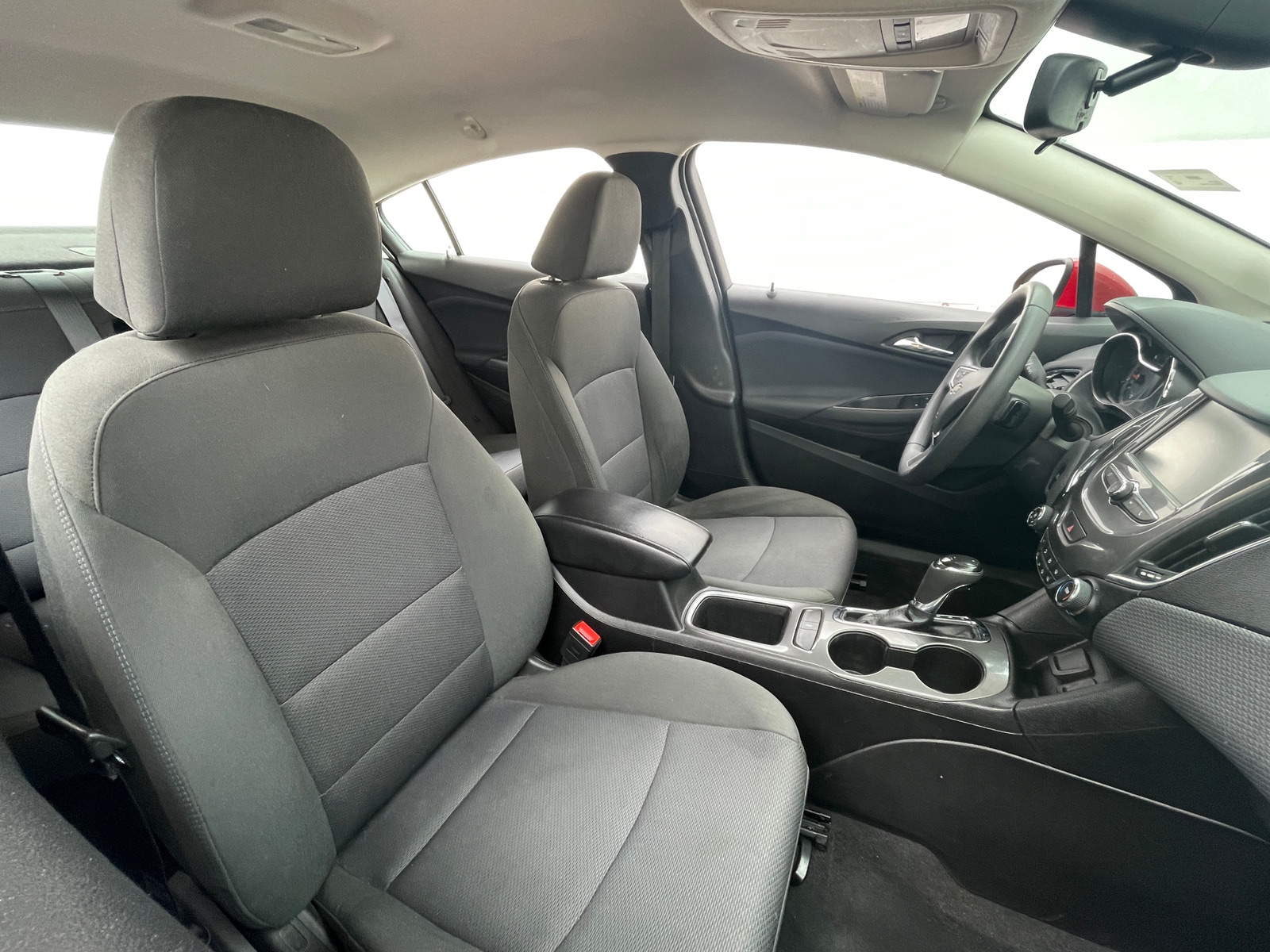 Thumbnail: 2018 Chevrolet Cruze - 2