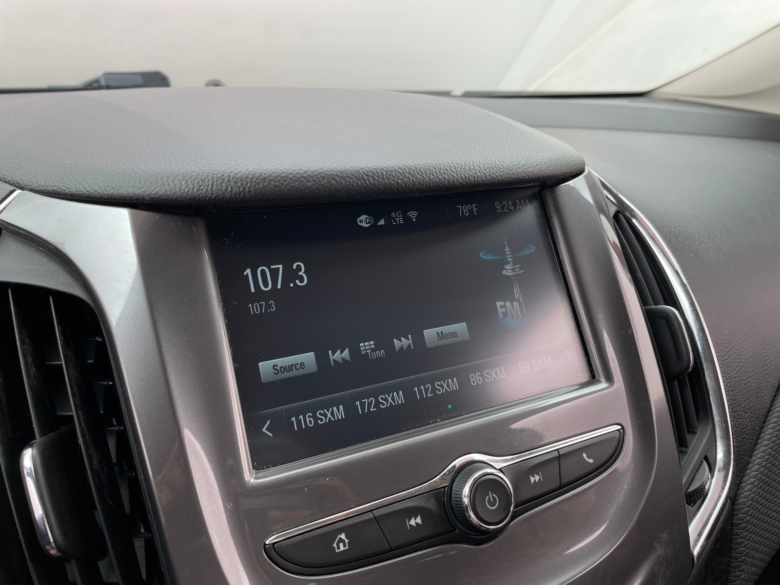 Thumbnail: 2018 Chevrolet Cruze - 4