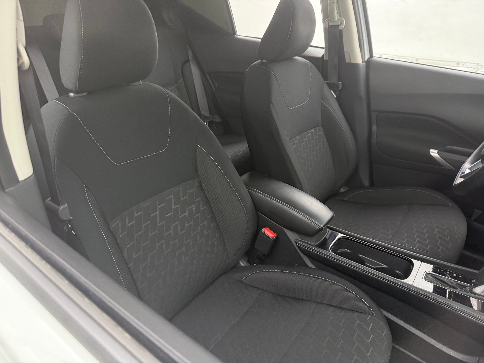 Thumbnail: 2023 Nissan Kicks - 2