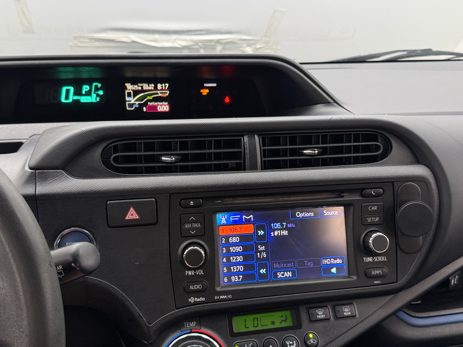 Thumbnail: 2013 Toyota Prius c - 4