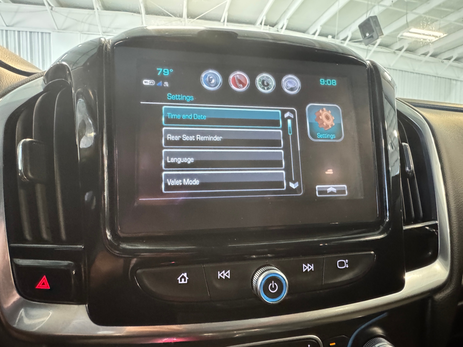 Thumbnail: 2019 Chevrolet Traverse - 4