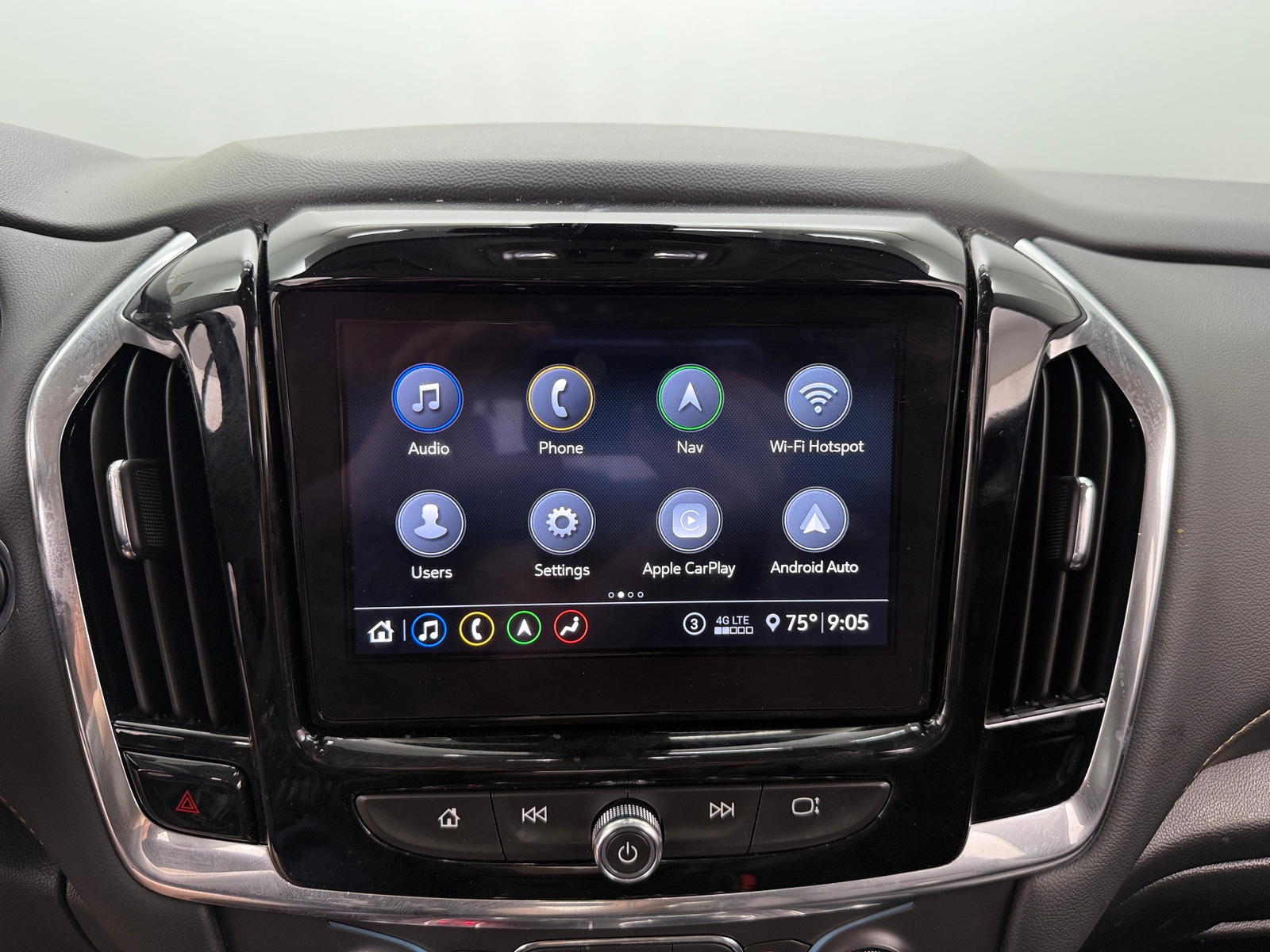 Thumbnail: 2021 Chevrolet Traverse - 3